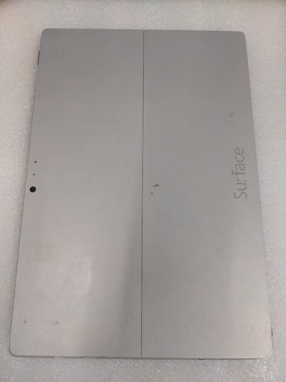 - (AS IS) Surface Pro 3 1631 i5-4300U /4GB/128GB SSD win8(LCD Cracked/NO Touch)