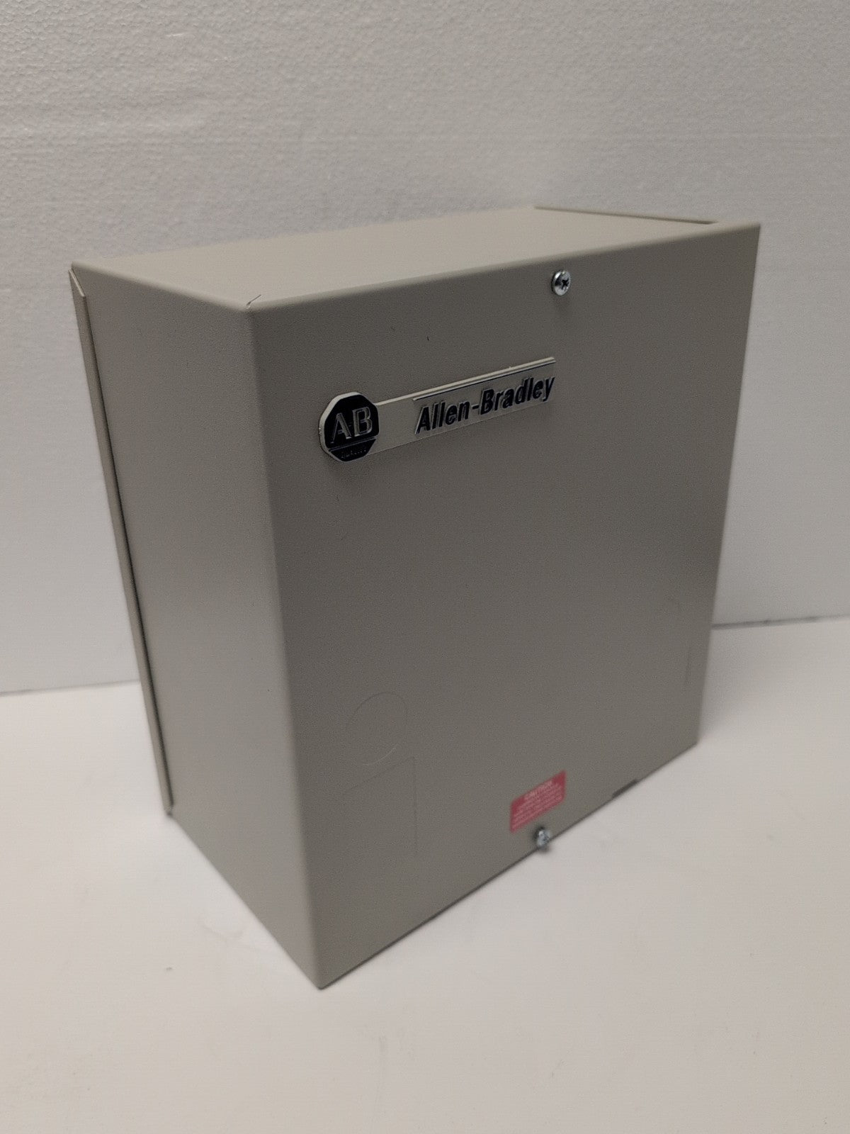 Unused Allen Bradley ENCLOSED STARTER IP42 Series A 109-C23ADXXX-T 100-C23*10 -
