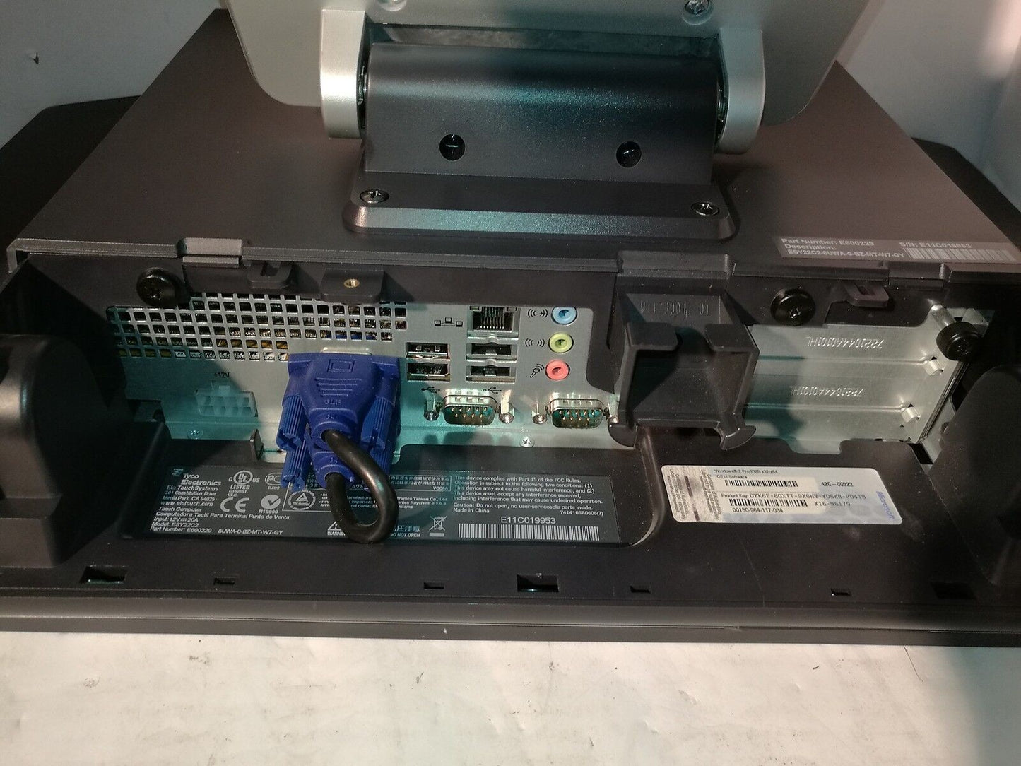 - TYCO  ELO TOUCHSYSTEMS ESY22C2-8UWA w/ CPU/1.6GHZ /2G (NO HDD,NO ADAPTER)