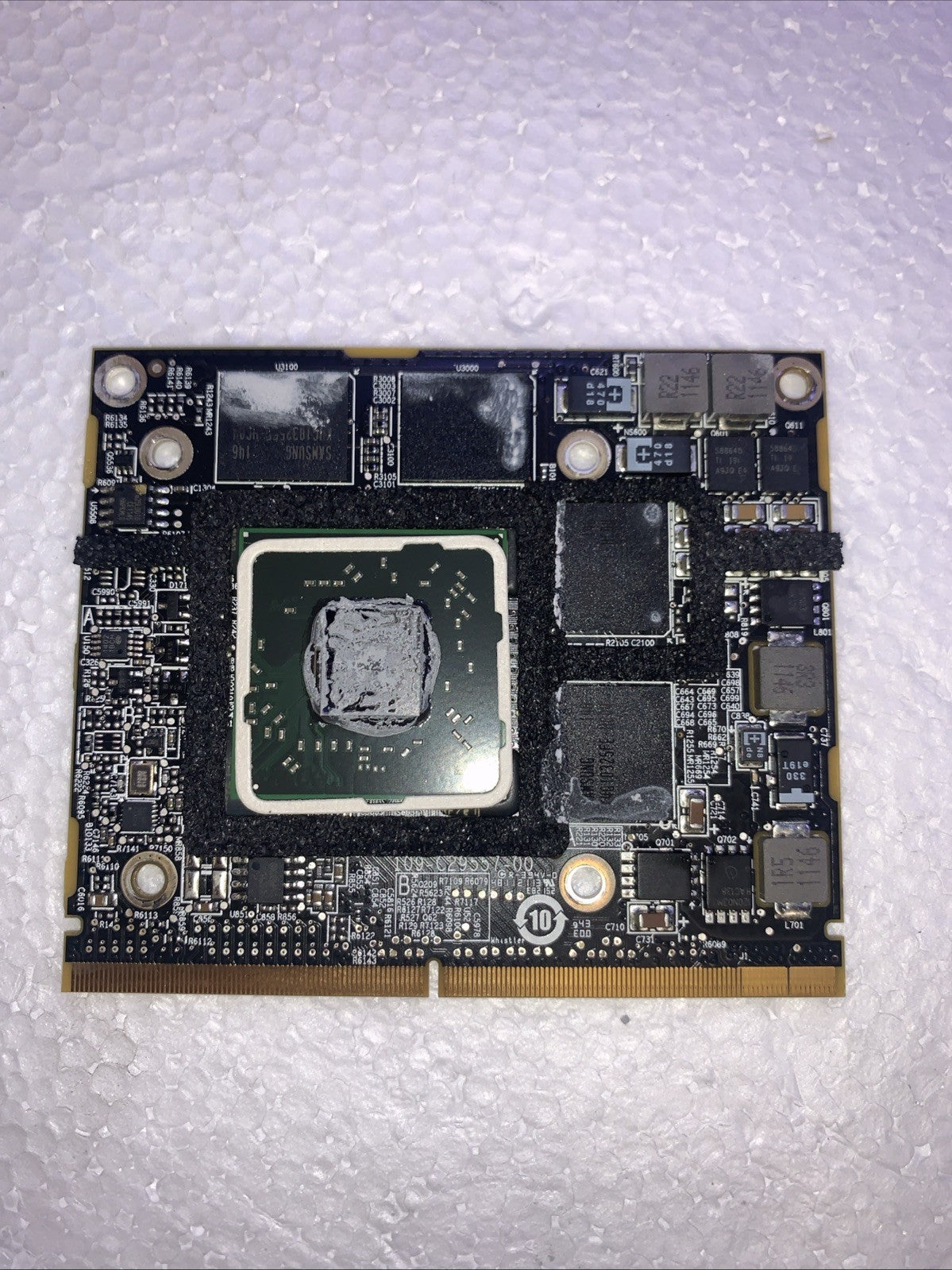 Apple iMac 21.5" AMD Radeon HD 6770M 109-C29557-00