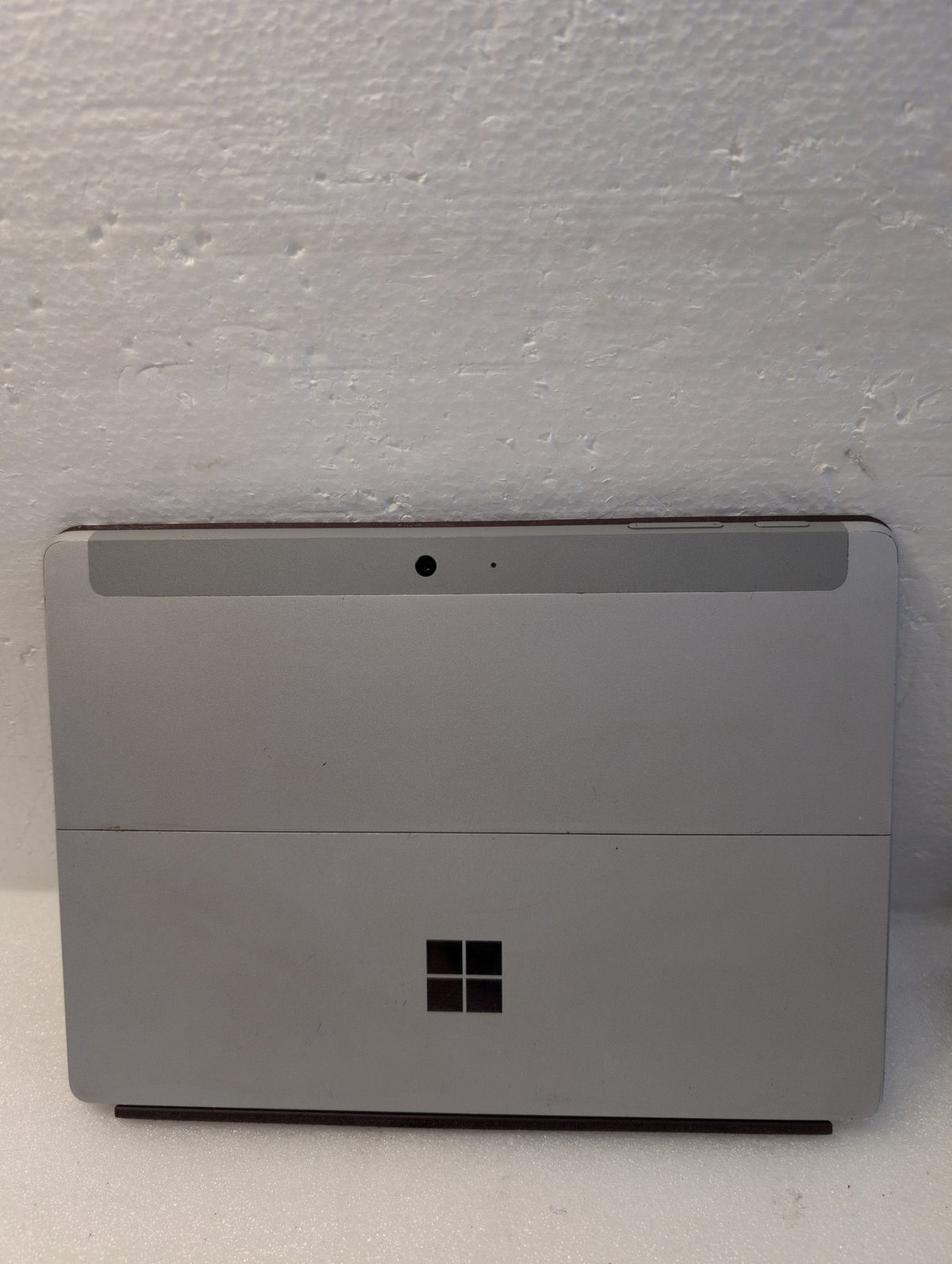 🎸 Microsoft Surface Go 1824 10in Tablet Pentium 4415Y CPU 4GB RAM 64GB Win 10