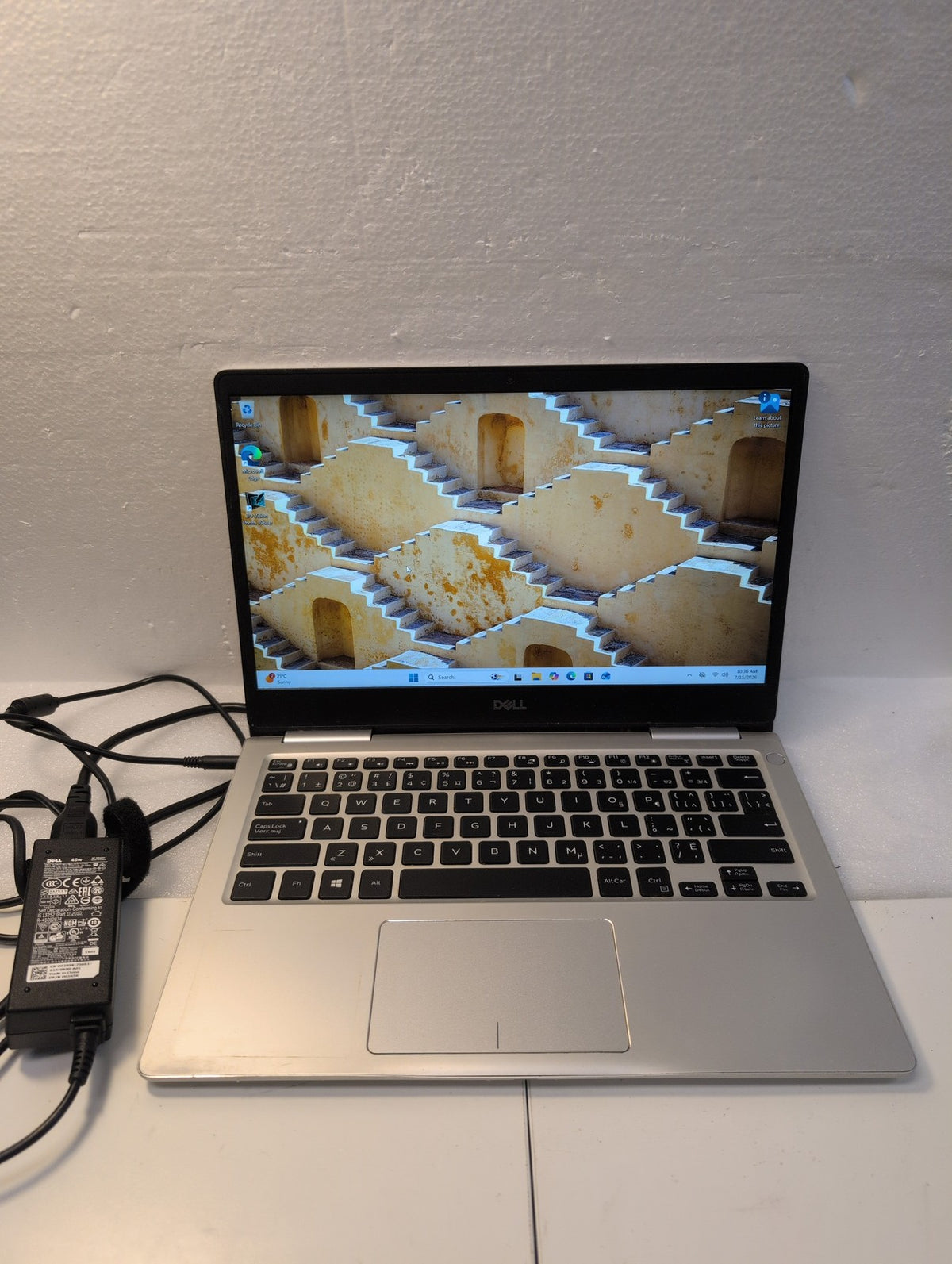 🎸 Dell Inspiron 7370 P83G 13.3" Laptop i5-8250U 8GB RAM 256GB SSD (NO BATTERY)