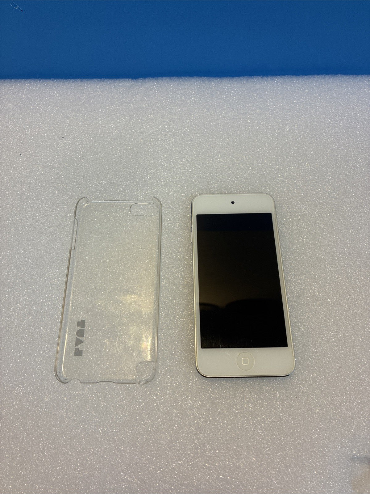 Nice🔥 Apple iPod Touch 5th Gen A1421 32GB MD720C/A
