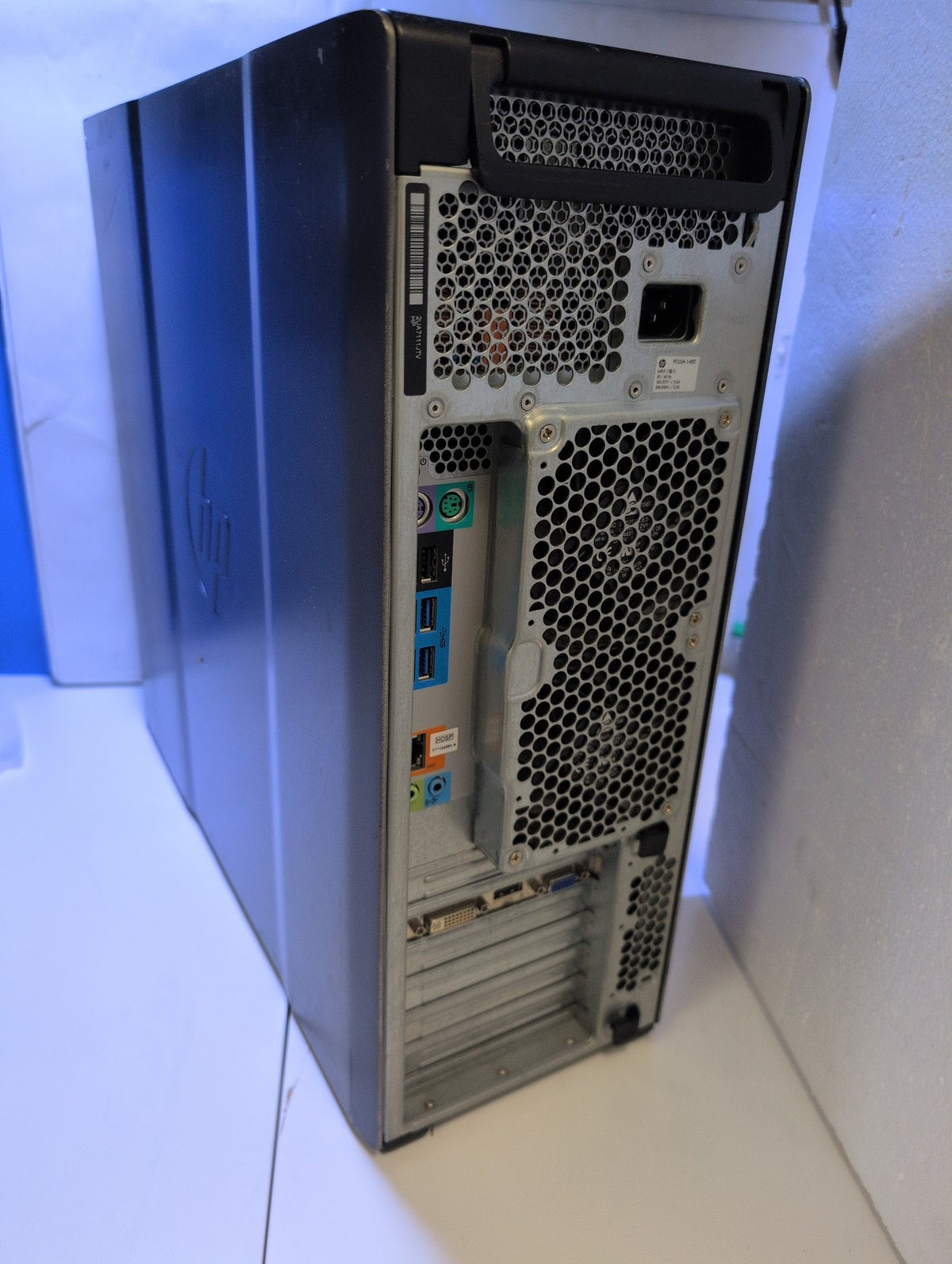 HP Z640 Workstation Intel Xeon E5-2630 v3 16GB RAM 1TB HDD Win 11 Pro -