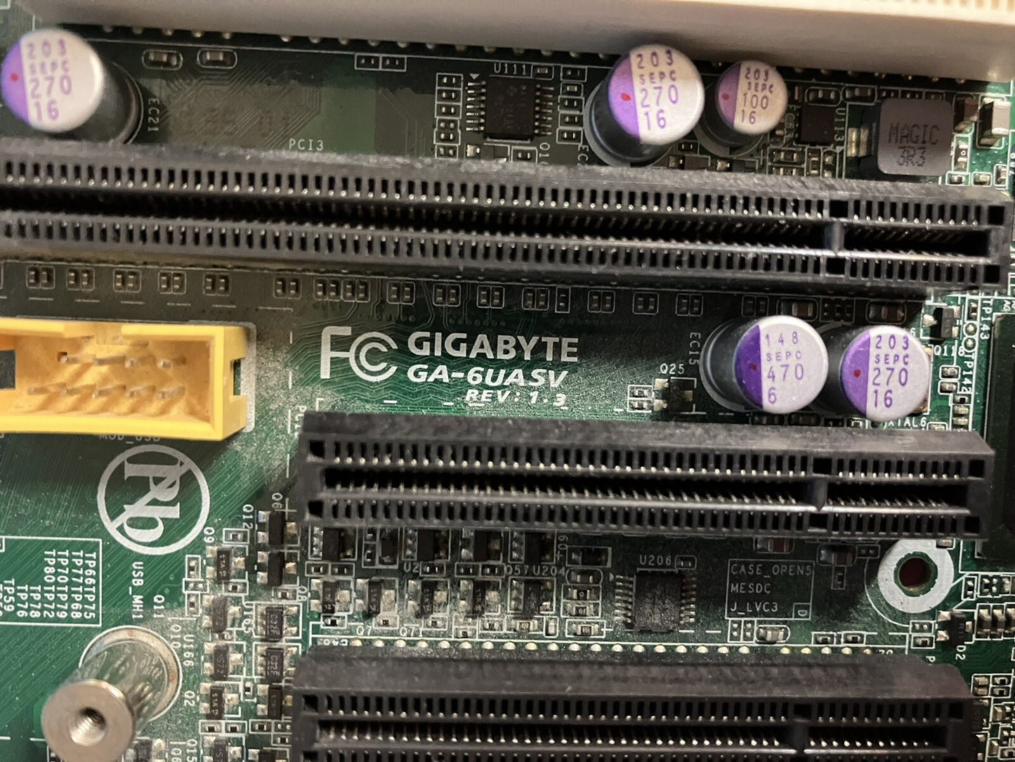 GIGABYTE GA-6UASV Rev: 1.3 LGA 1155 Motherboard W/ Intel Xeon E3-1220 & Shield