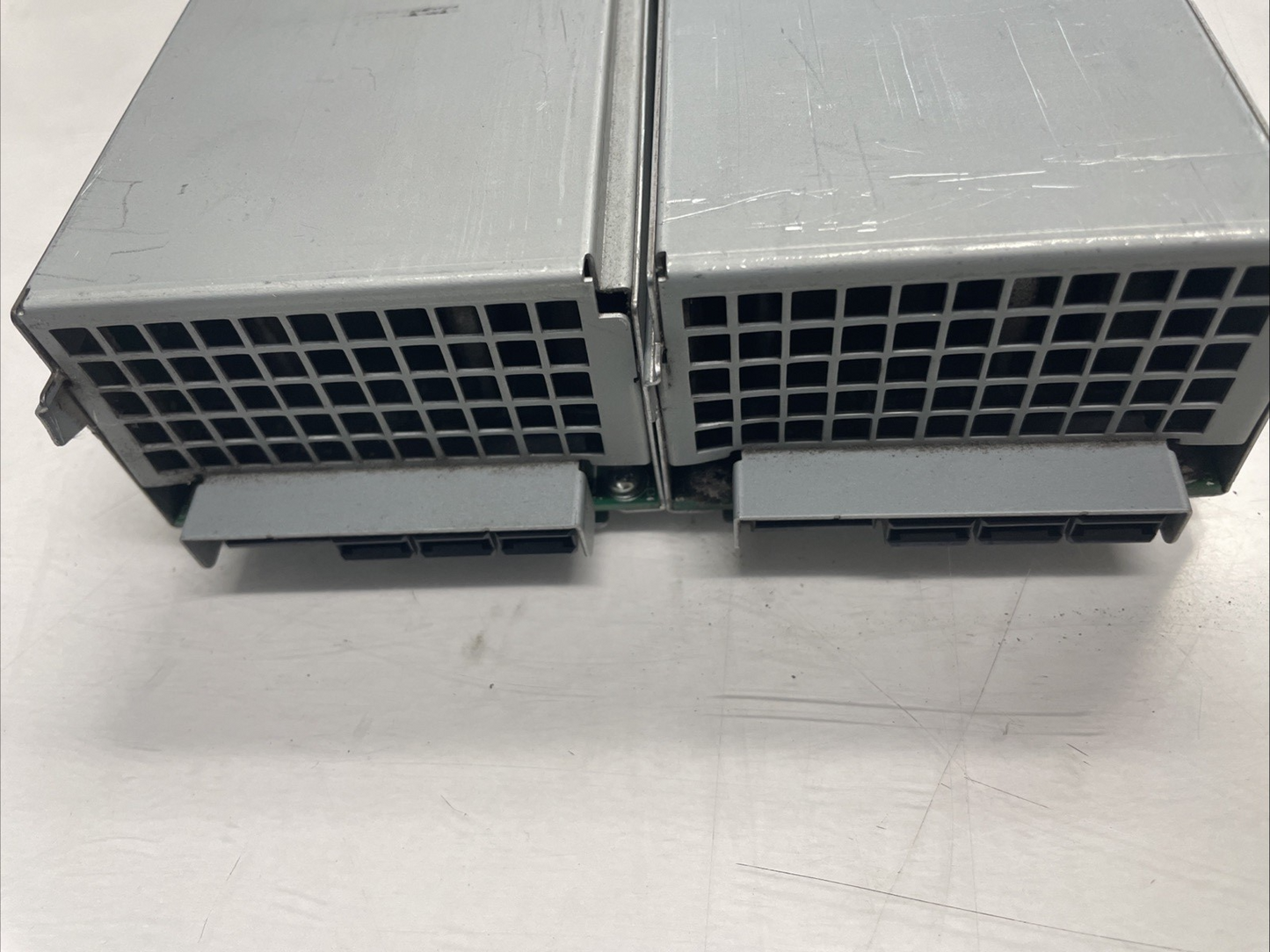 Lot of 2  835W Artesyn 7001138-Y000 Power Supplies Unit  +