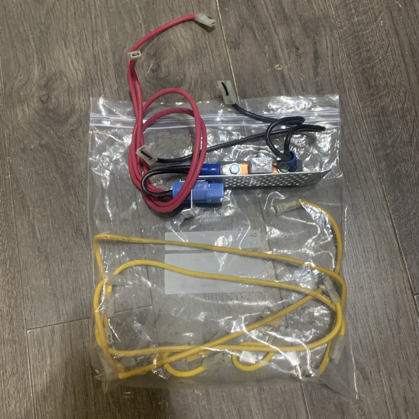 🔥 APC Smart-UPS 3000 SUA3000RM2U battery Connection & Cables