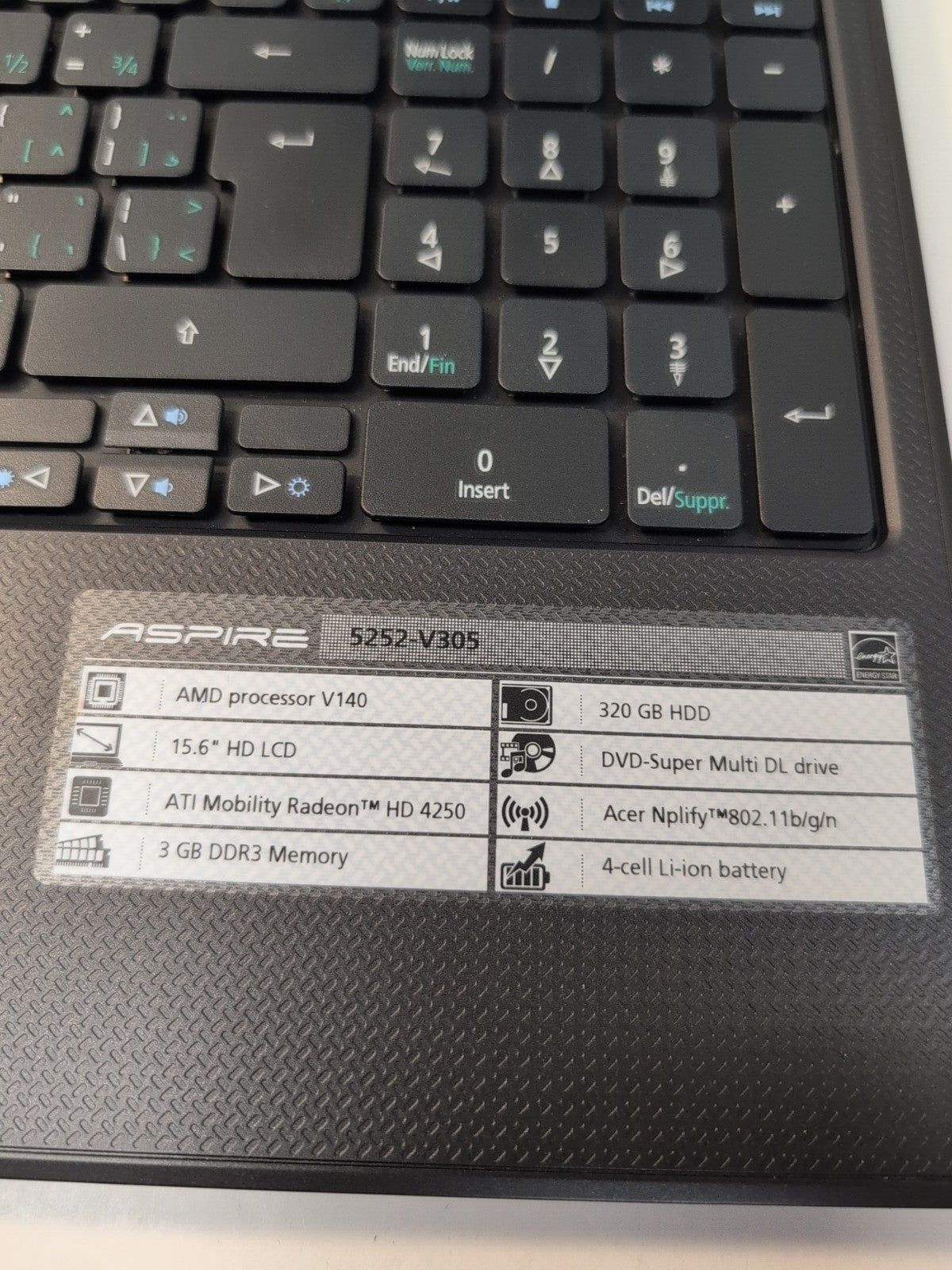 (GRADE A) Acer Aspire 5252-V305 15.6" Laptop AMD V140 CPU/4GB/320GB HDD/ WinXP -