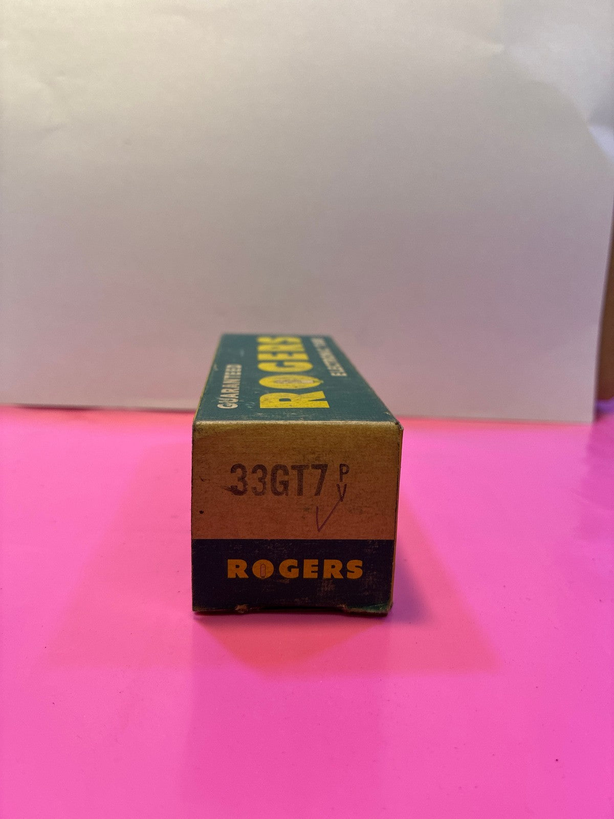 🔥 Rogers 33GT7 Vacuum Tube in Original Box - Vintage Old Stock