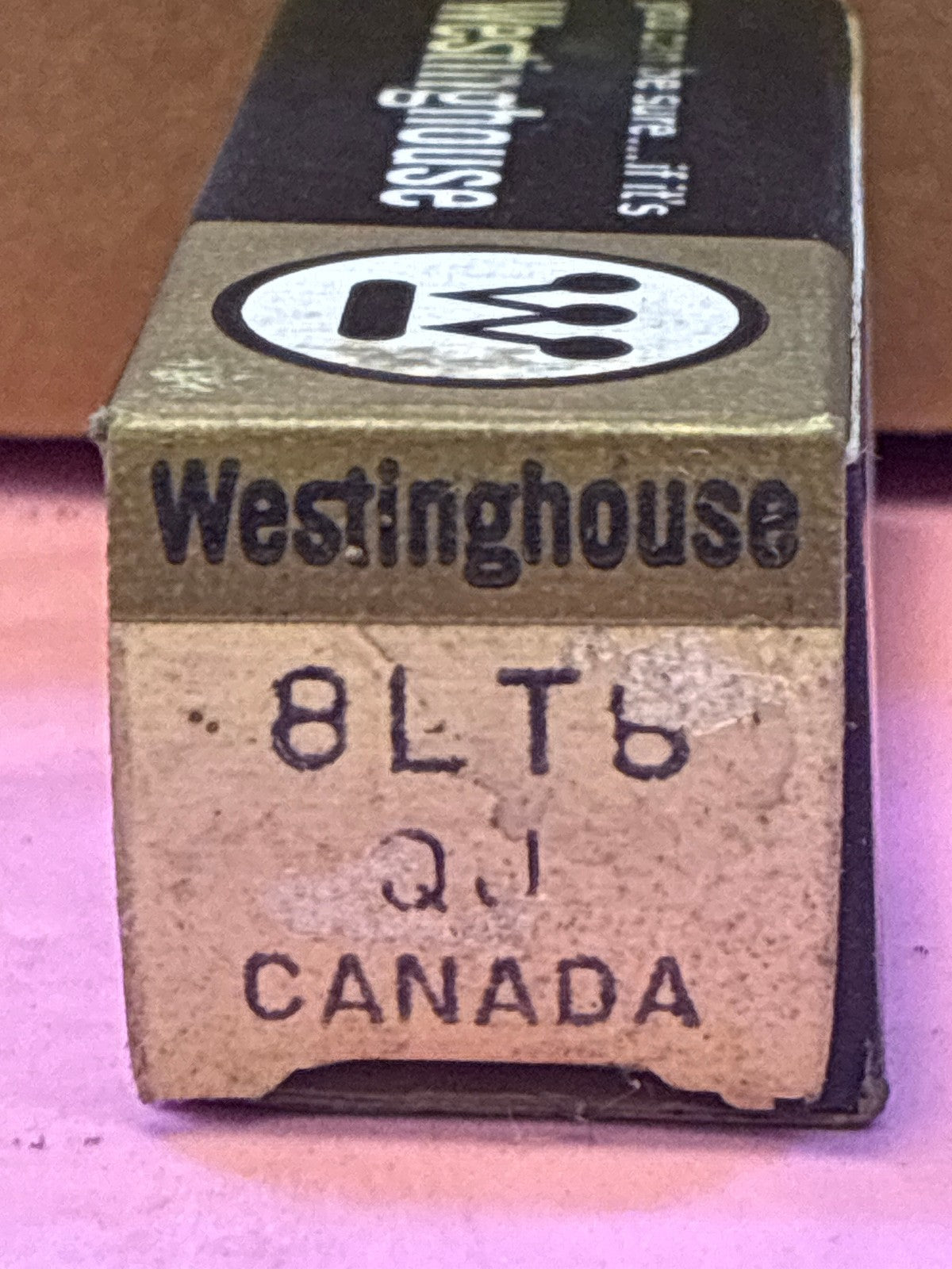 🔥 Westinghouse 8LT8 Vacuum Tube in Original Box - Canadian Made Vintage NOS