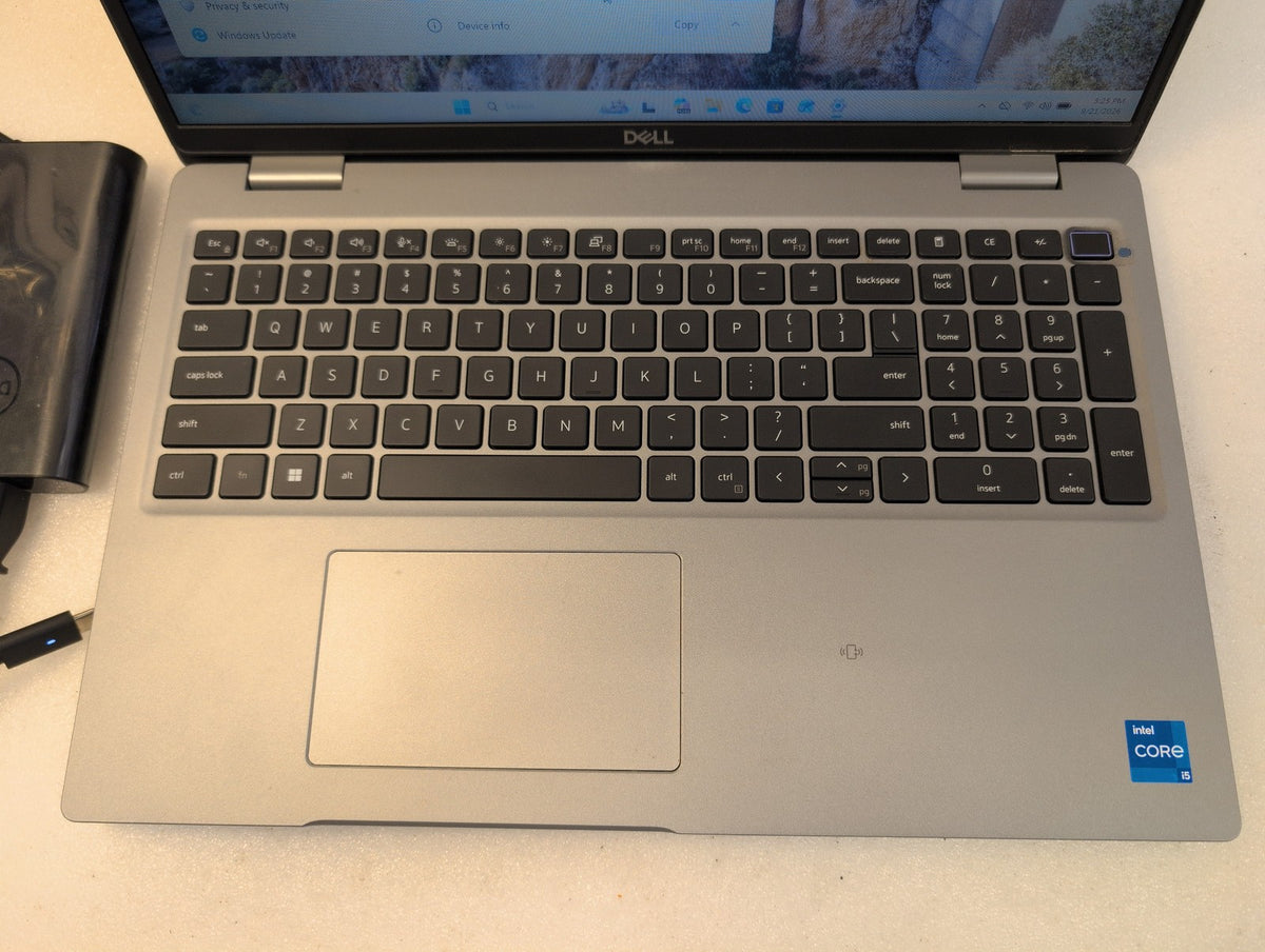 🎸 Dell Latitude 5521 15.6in Laptop i5-11500H 8GB RAM 256GB SSD Win11 Pro