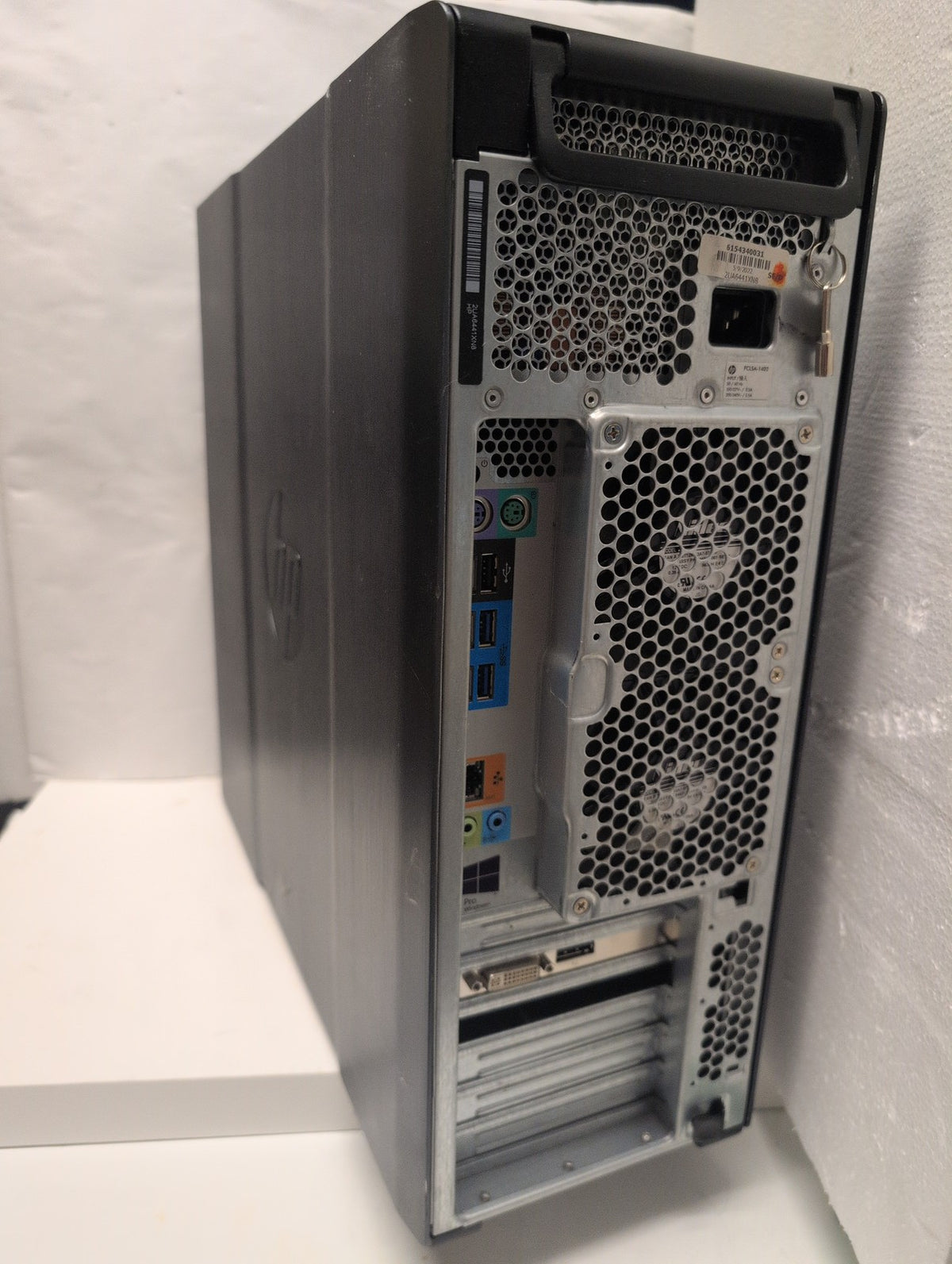 HP Z640 Workstation  Xeon E5-2660 v3/ 16GB RAM /240GB SSD /Quadro K620/Win10  -