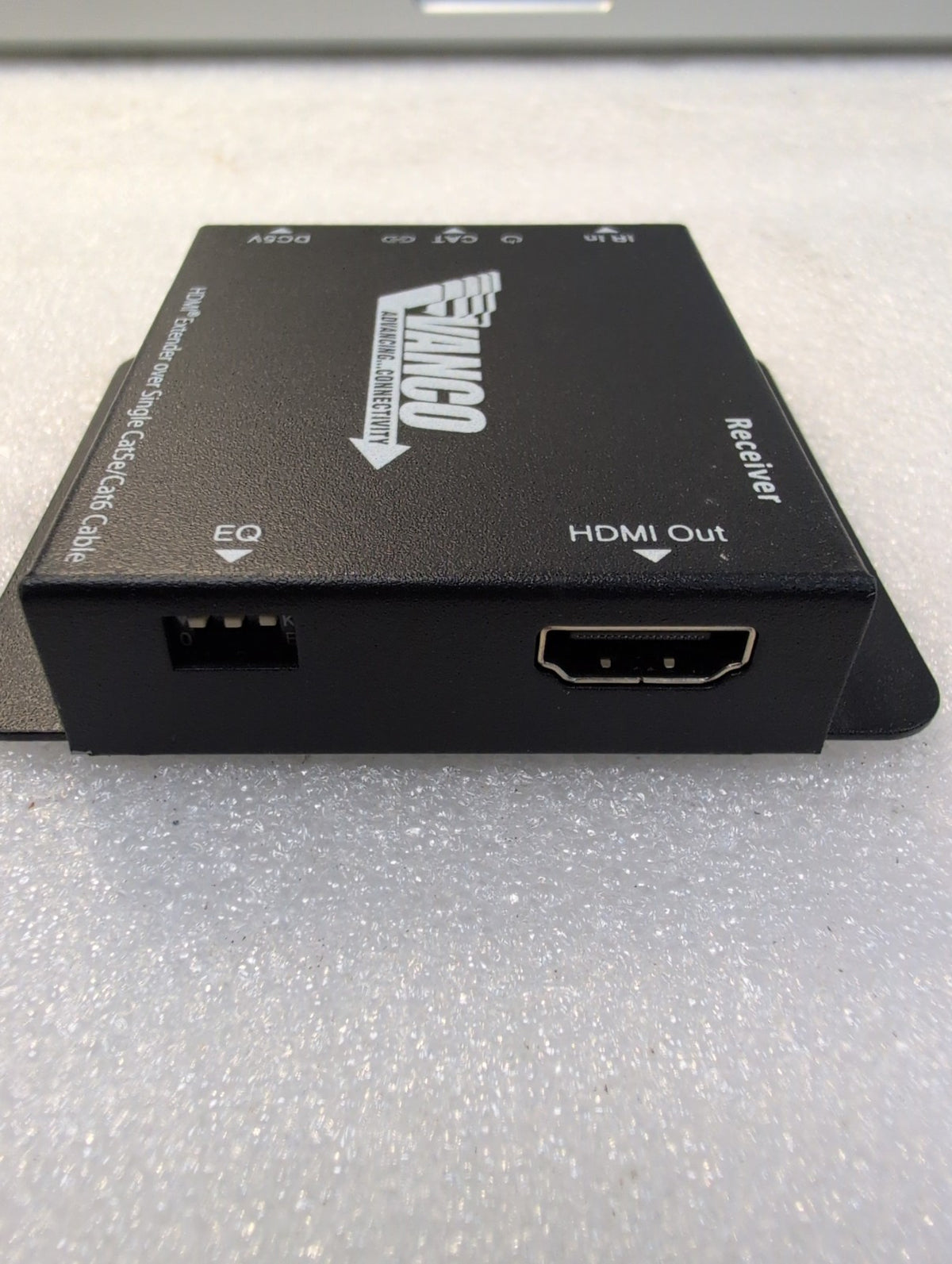 🎸 Vanco HDMIEX50 HDMI Extender Receiver over Cat5e/Cat6 Single Cable - Black