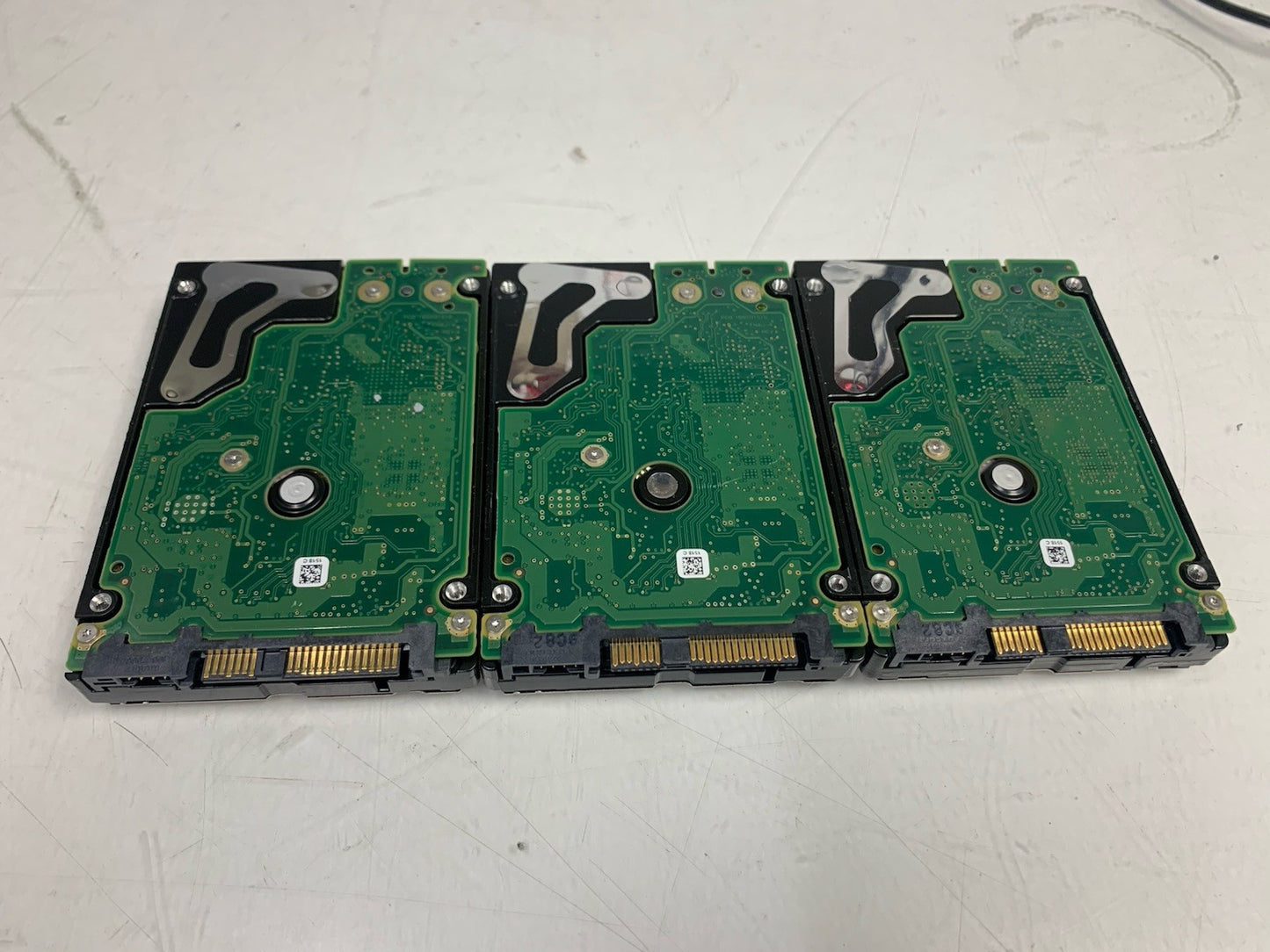3x Seagate Savvio 10K.4 600GB 2.5” SAS Server HD ST9600204SS (1000+ days left)