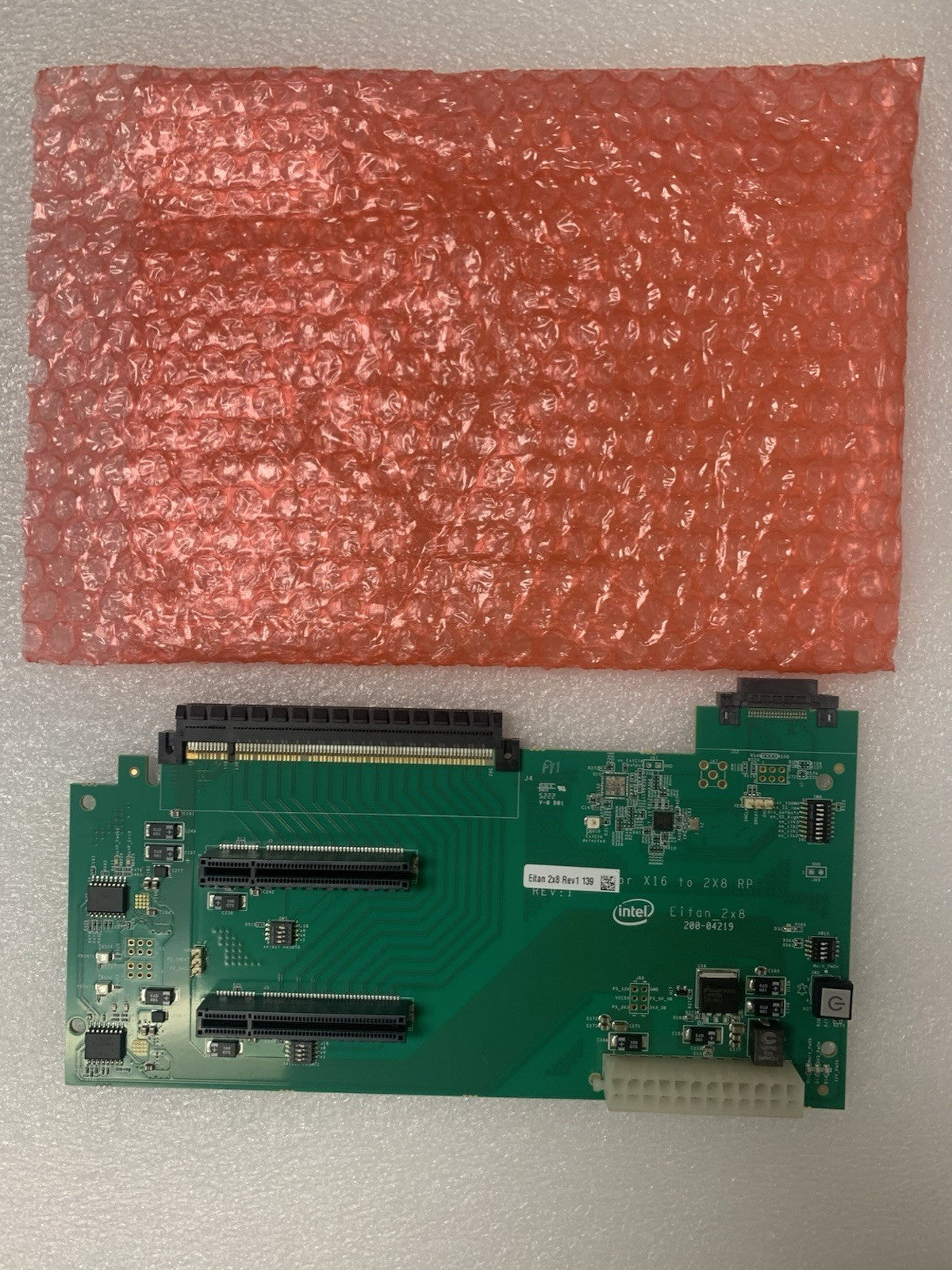 🔥 Intel Eitan 2x8 PCIe Riser x16 to 2x8 RP Board