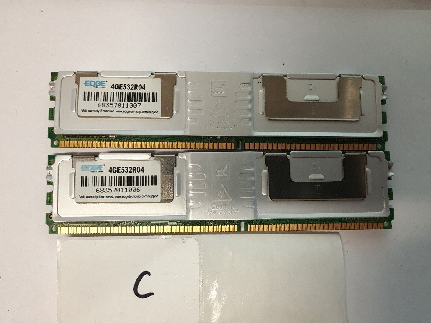 -  LOT OF 2  EDGE TECH 4GE532R04 SERVER RAM