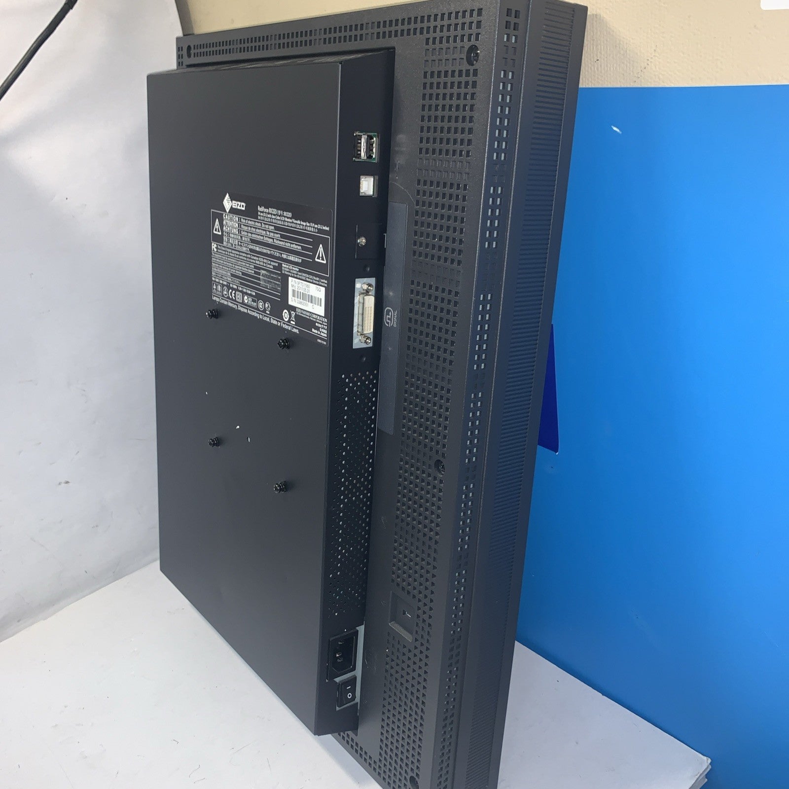 Grade A ~ EIZO RadiForce RX320 XRAY/MRI Colour LCD Radiology Monitor / Screen