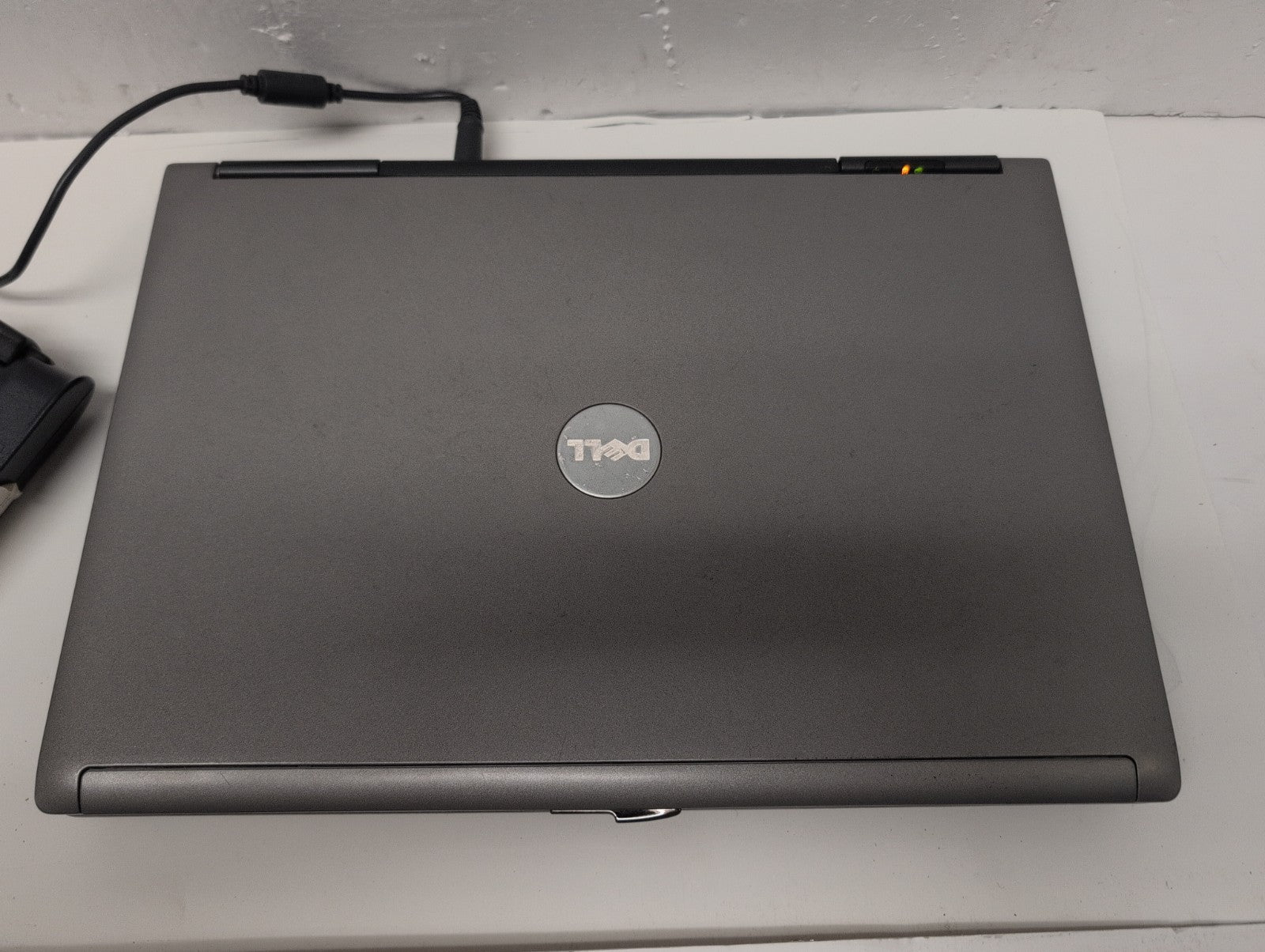 🔥 Dell Latitude D620 14" Laptop T2400 1.83Ghz /2.5GB Ram /500GB HDD/win XP -