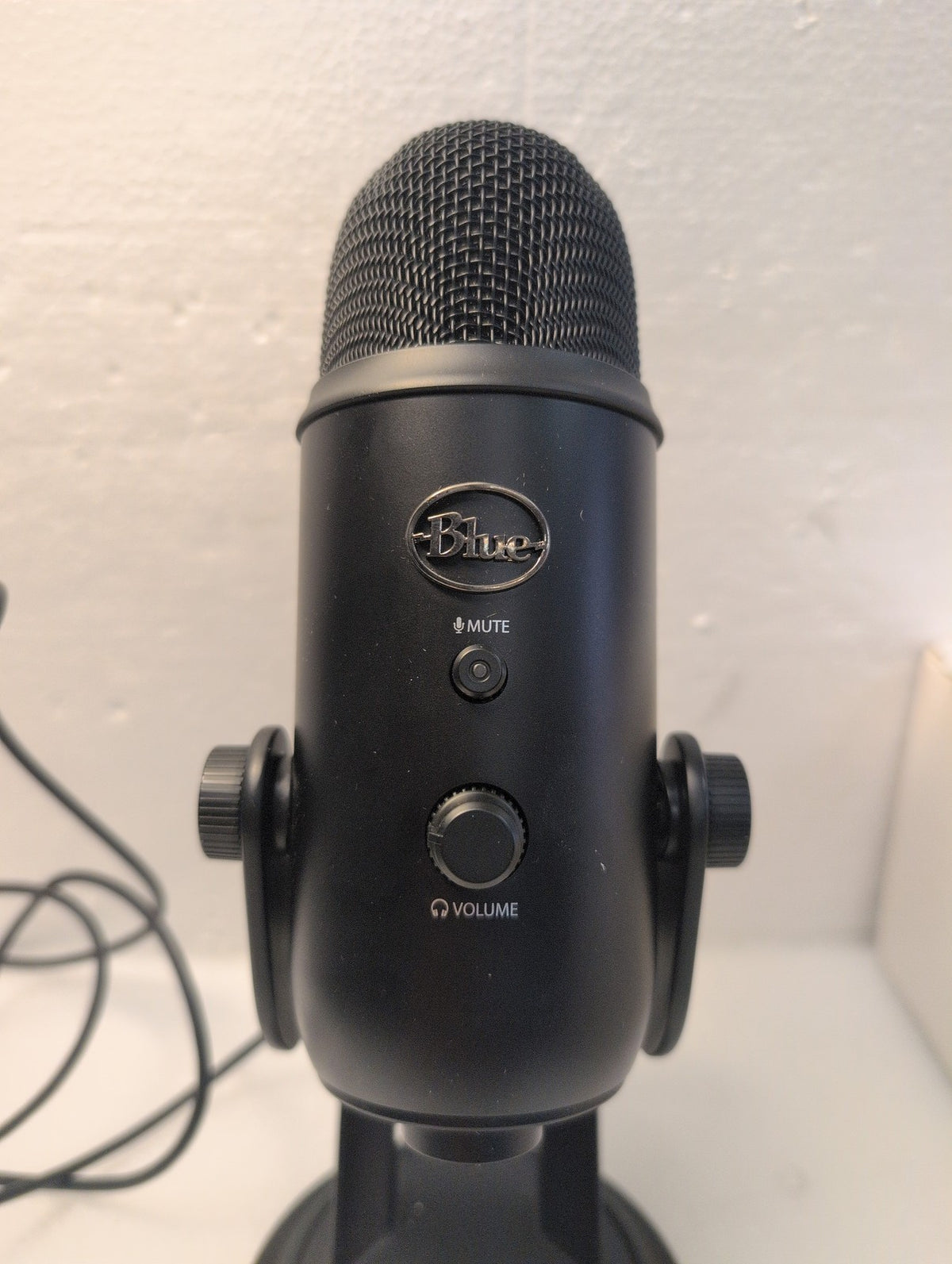 🎸 Blue Yeti USB Condenser Microphone Black A00132 Multi-Pattern USB Type-A READ