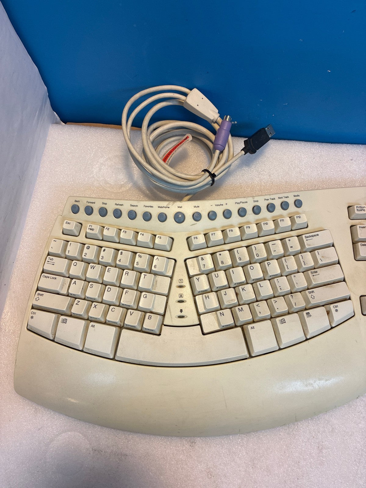🔥 Microsoft Natural Keyboard Pro Ergonomic Split Keyboard PS/2 USB Beige