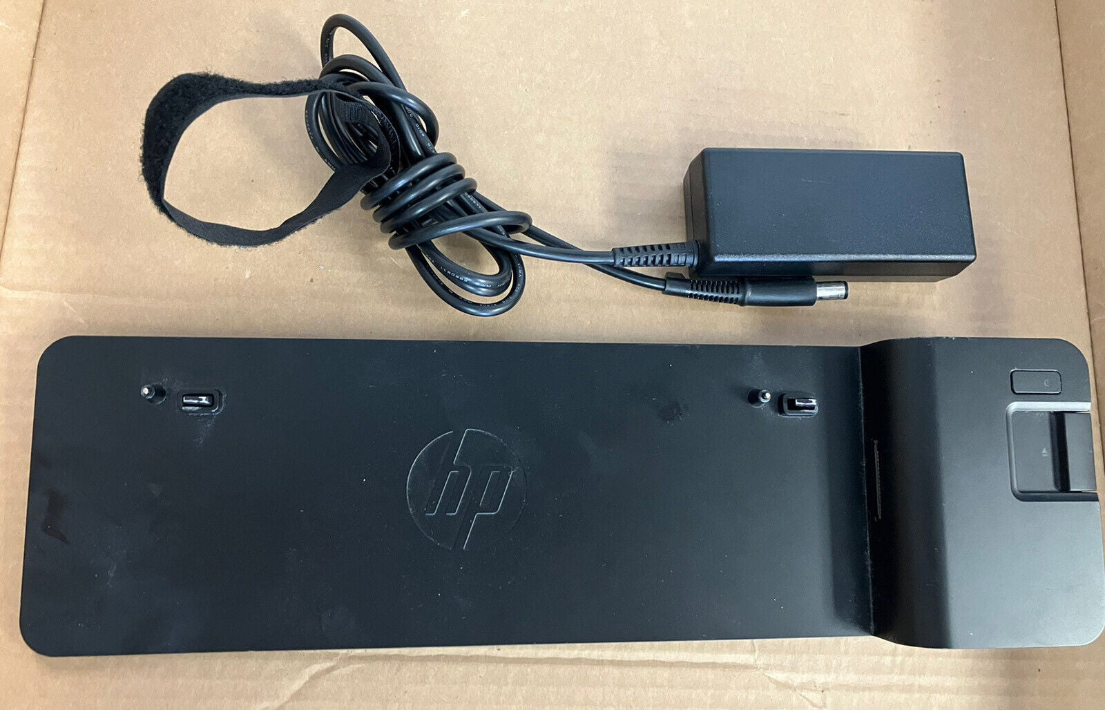 ~ HP 2013 UltraSlim Docking Station 727347-001 732252-001 W/ AC