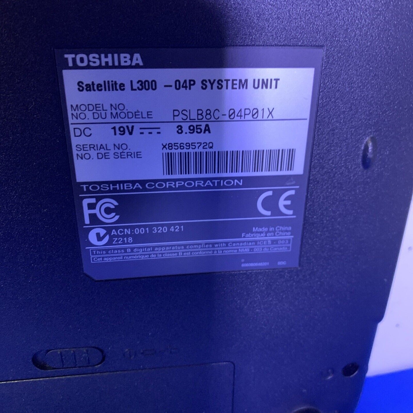 Toshiba Satellite L300D-04P 15.4” T5800 2GB RAM 160GB HD Windows XP SP3