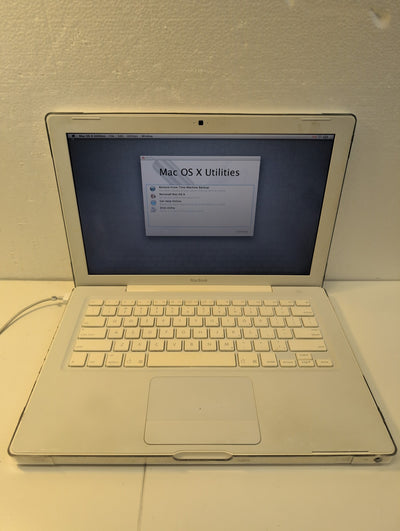 🎸 Apple MacBook 13" 2007 A1181 2.16GHz C2D/4GB/120GB HDD/NO OS  (NO AC)