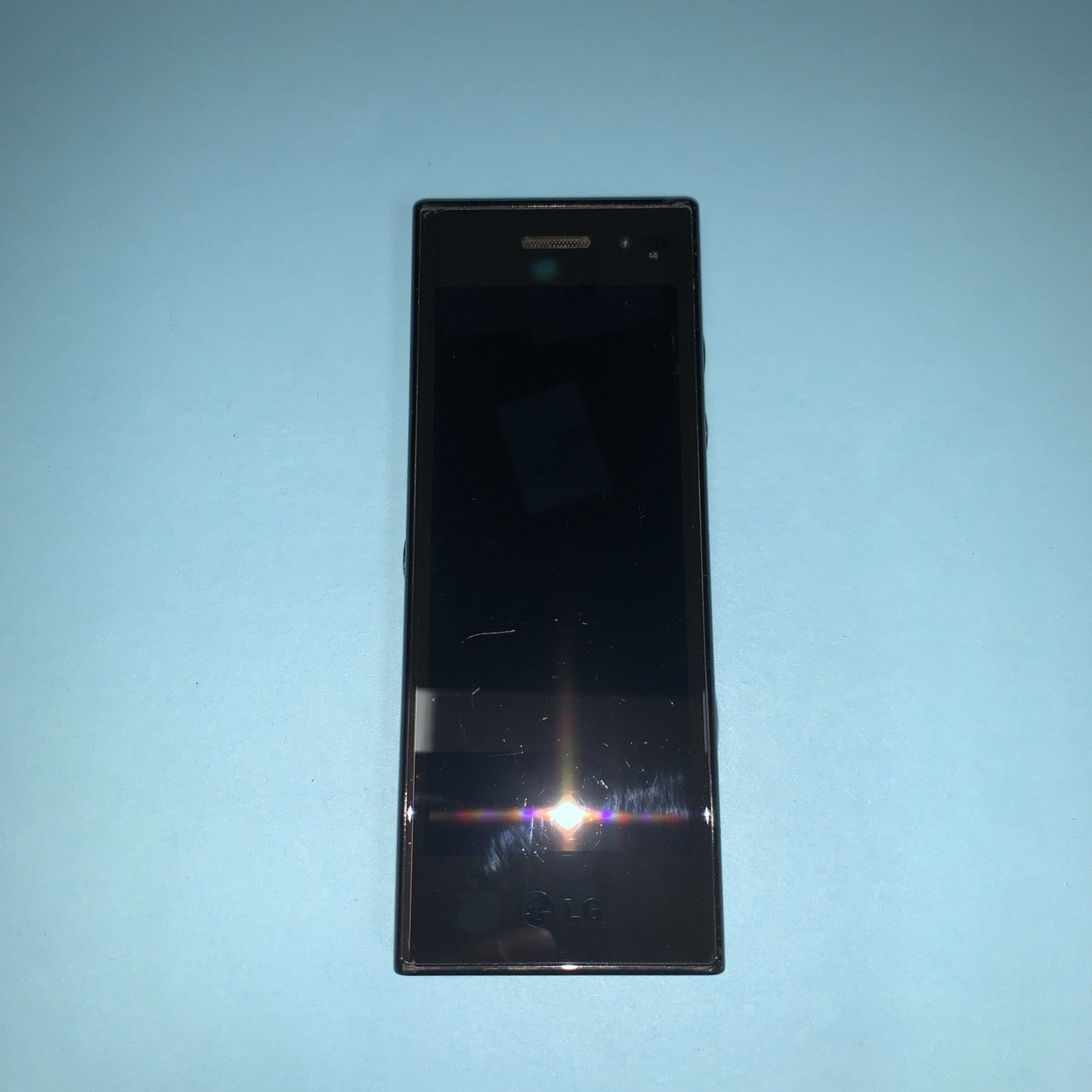 (carrier: Telus) LG BL40 Chocolate phone 4.01″ display 5 MP camera (NO battery)