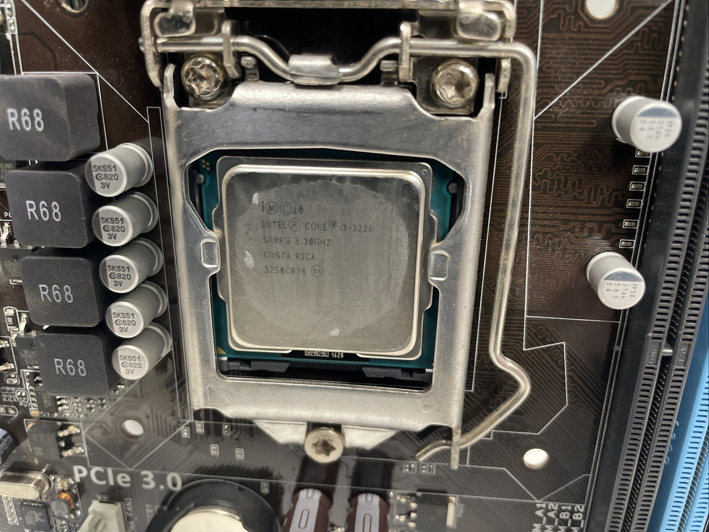 🔥ASUS P8B75-M/CSM Motherboard LGA1155 w i3-3220 sr0rg and shield +