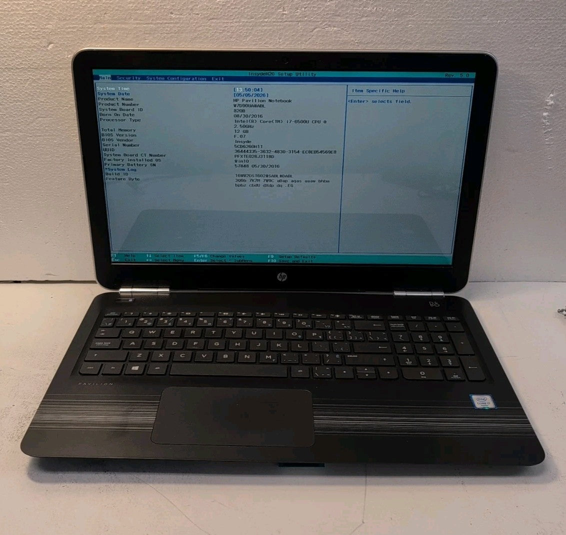 🔥(AS IS, READ) HP Pavilion 15-au043ca i7 Laptop 15.6"/ i7-6500U/NO RAM/NO SSD -