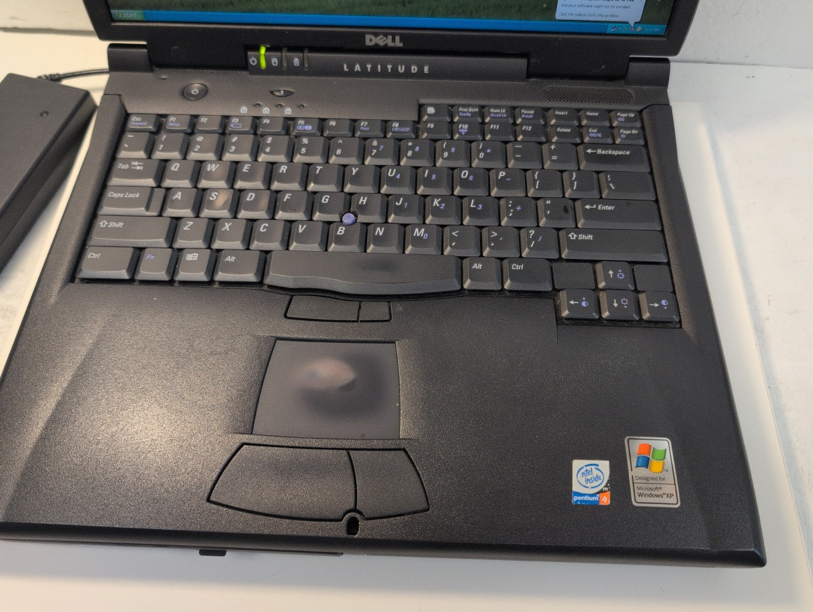 🔥NICE Dell Latitude C840 15" Laptop Pentium4 2.0GHz /1GB RAM /30GB HDD/WinXP  -