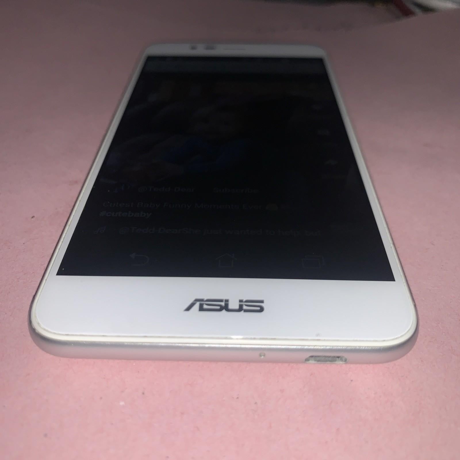 Nice ~ Asus Zenfone 3 Max (X008DC) 16GB - White- Dual Sim GSM Unlocked