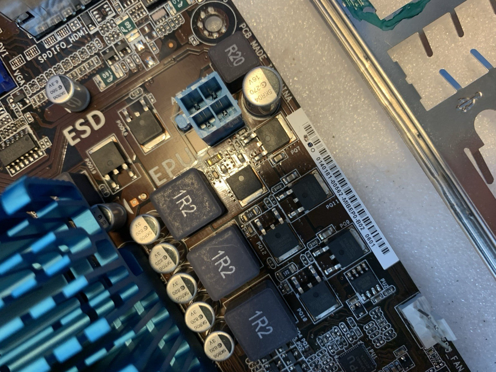 ASUS M5A78L-M PRO + AMD E-350 CPU +2x 4GB RAM