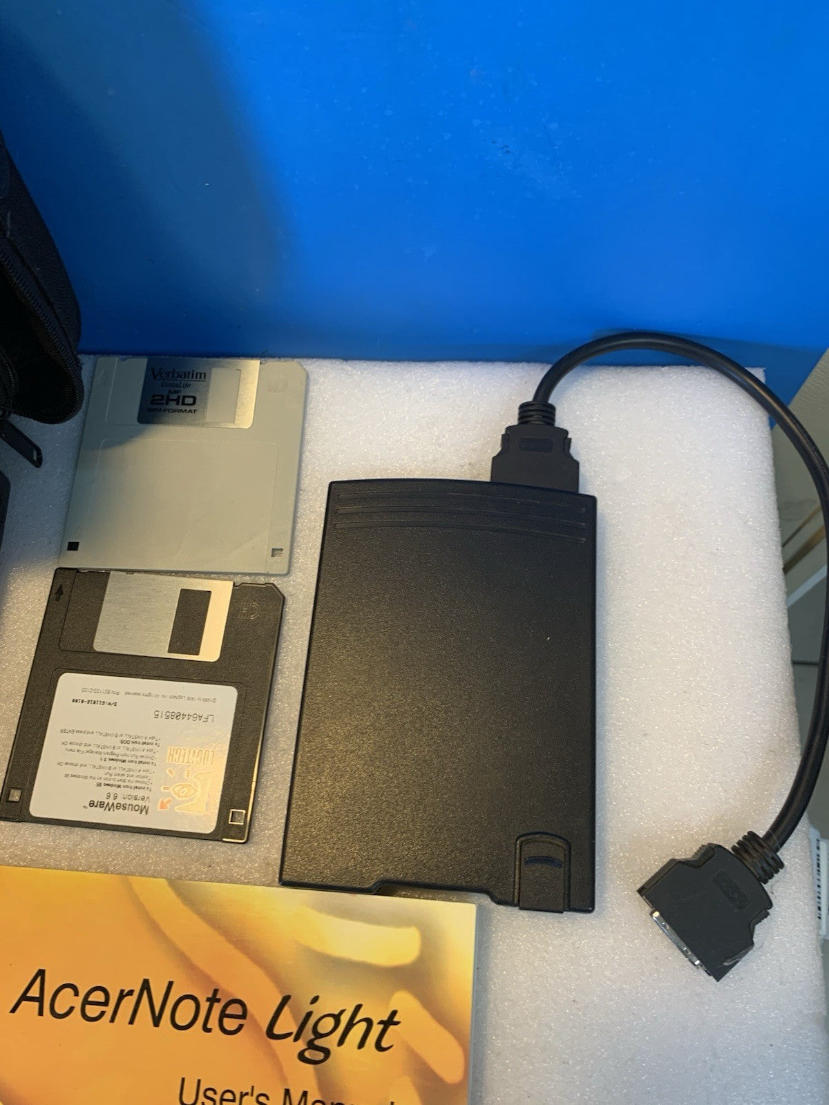 🔥 Vintage Acer 370c Pentium 16MB ram 1GB HD windows 98 W/CD-rom/Floppy drive/CD