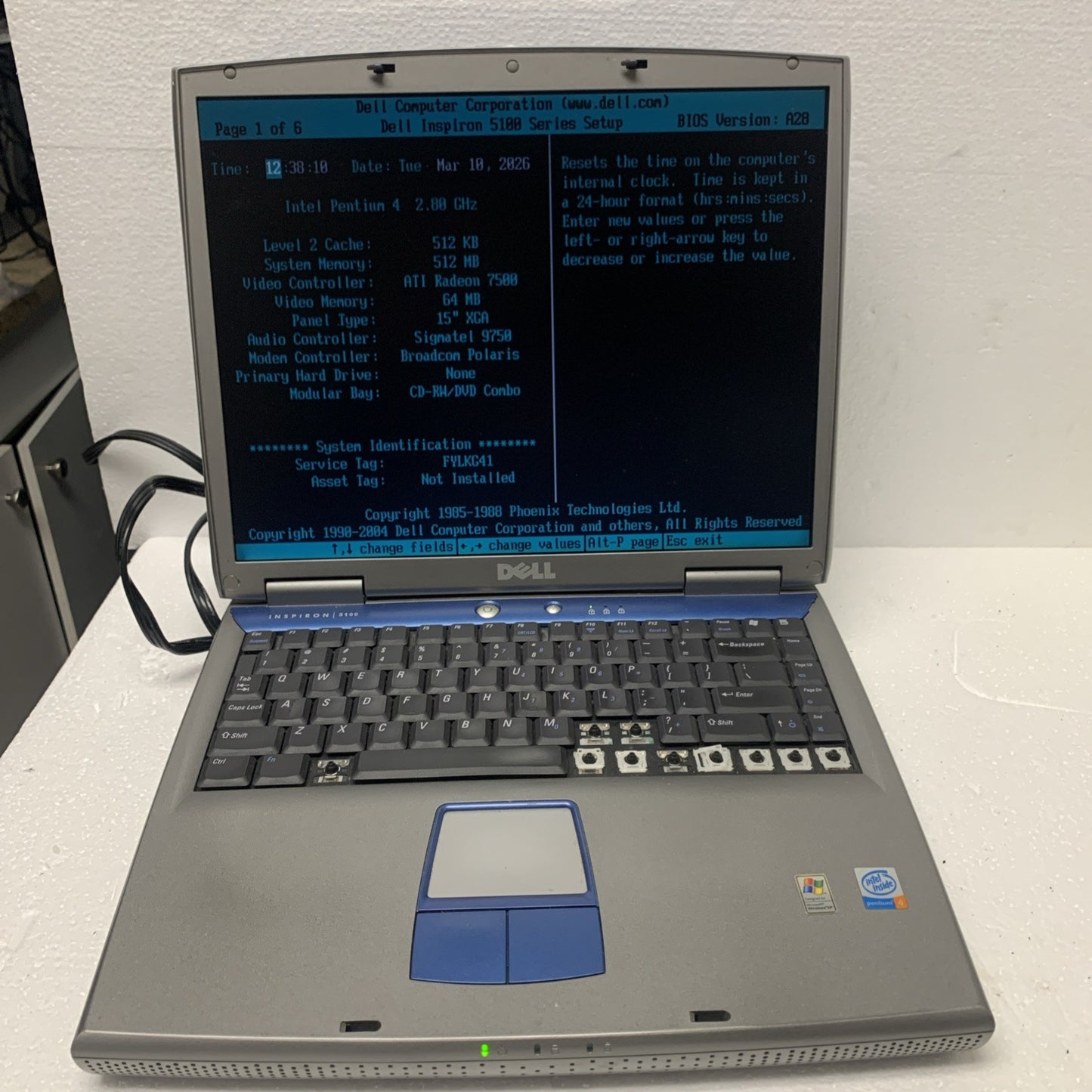 🔥 Vintage Dell Inspiron 5100 P4 2.8GHZ 512MB ATI Radeon 7500 working battery