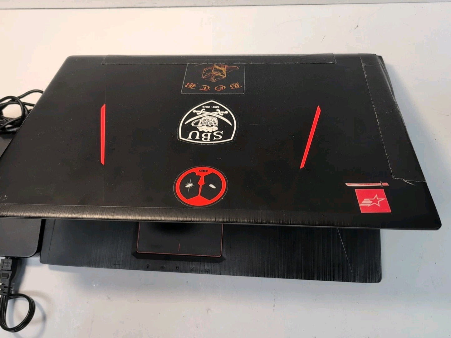 (AS IS) ASUS ROG Strix GL753V 17" LAPTOP  i7-7700HQ/NVIDIA GTX 630 (NO RAM/SSD)-
