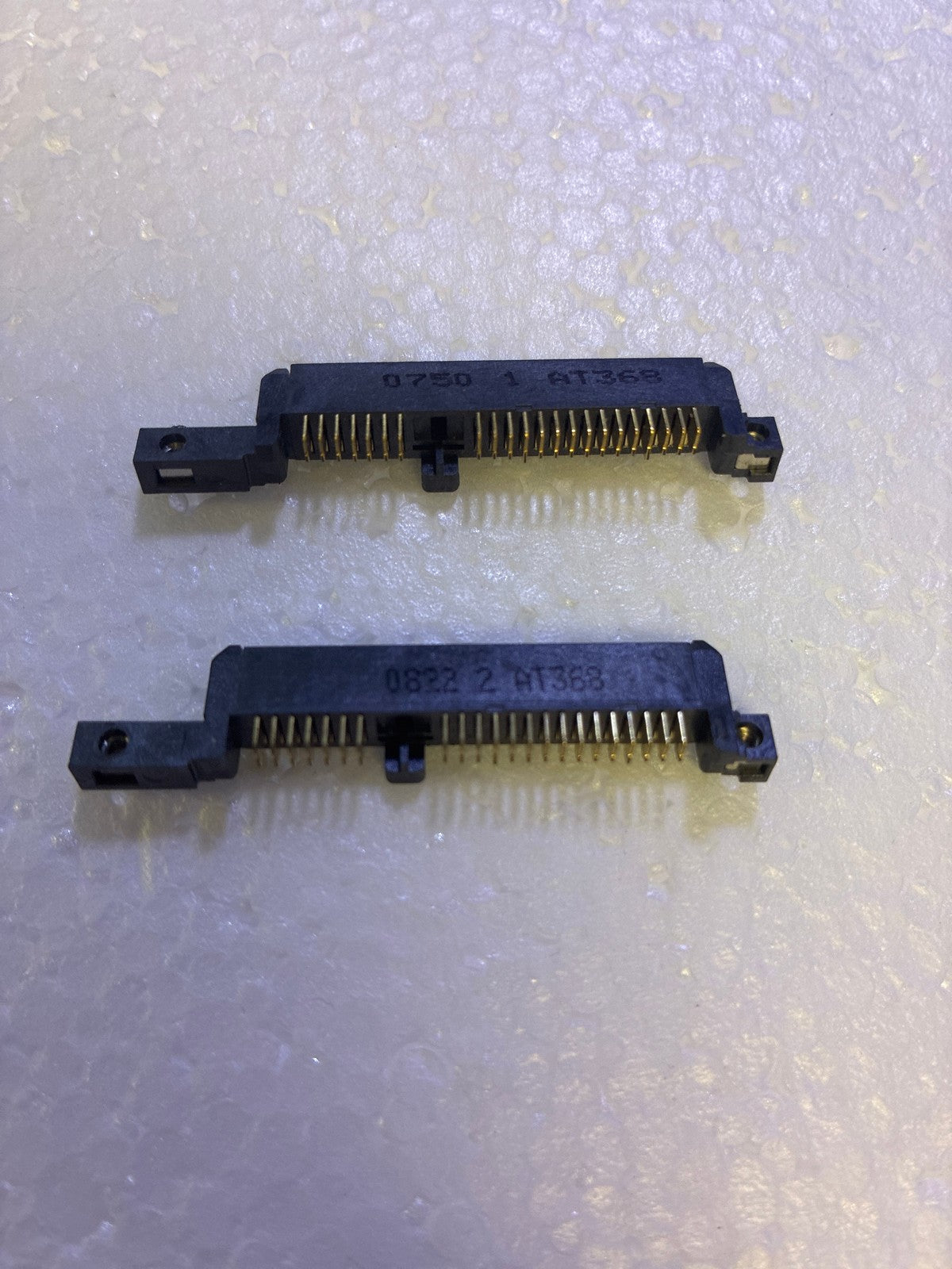 🔥 SATA Hard Drive Connector AT368 Black Right-Angle Gold Contacts Lot of 2
