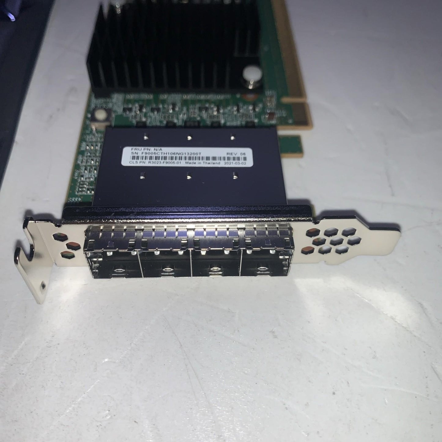 SAS3 HBA PCIe 12GB Controller 4-Port Mini-SAS HD SFF-8643 R3023-F9005-01  V.06