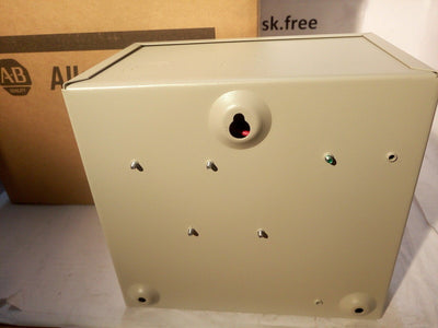 - BRAND NEW   Allen Bradley Bulletin 105 Reversing Starter CAT 105-C12ADXXX