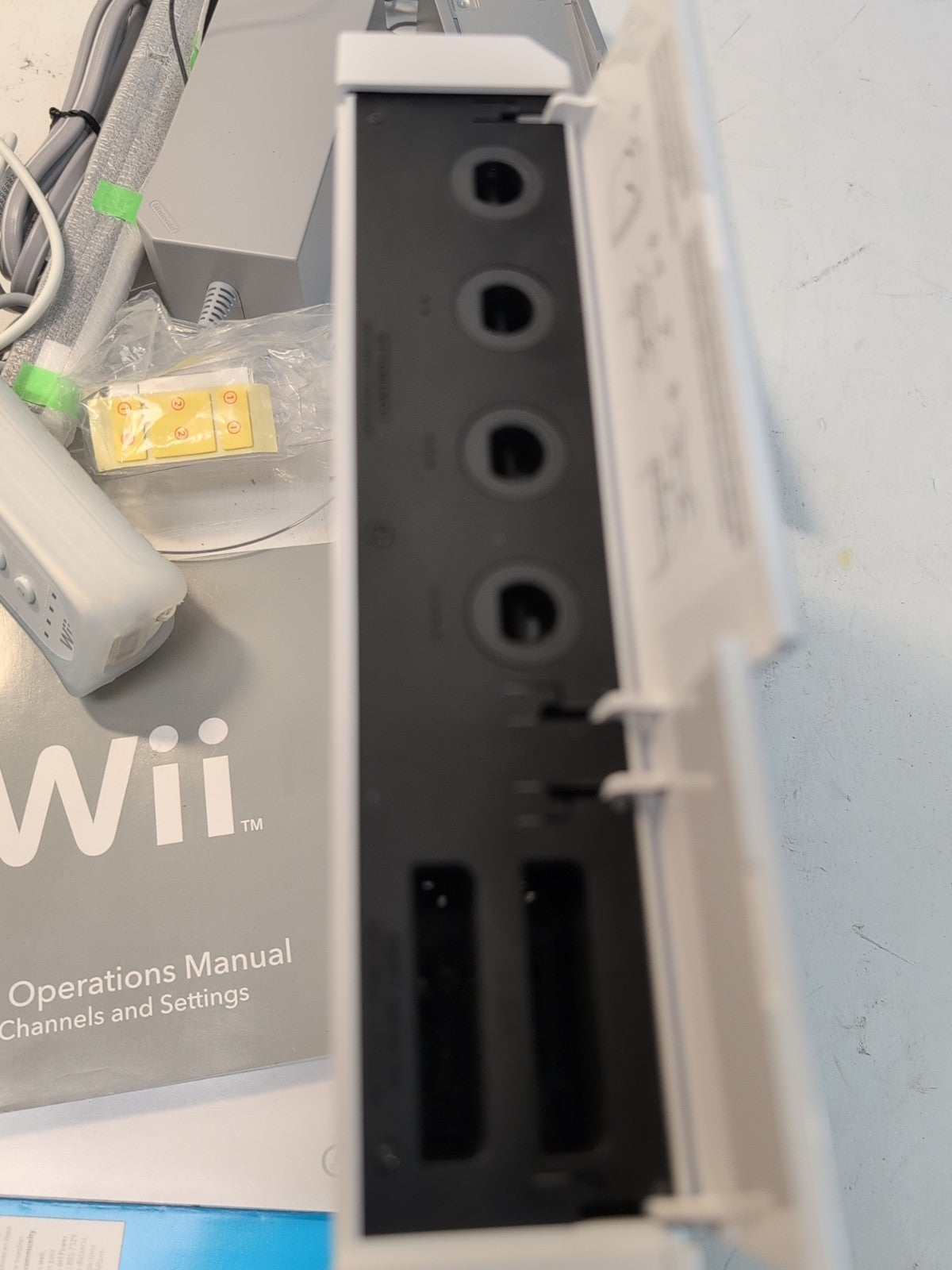🔥NICE  Nintendo RVL-101 USA Wii Console w/ Controller, Sensor, Cables TESTED -