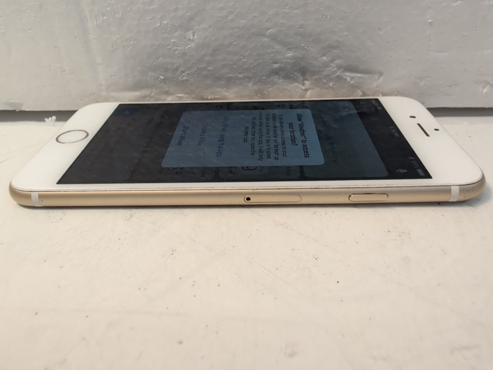 🔥 Nice Apple iPhone 6 Smart Phone  16GB  (Unlocked)  A1549  -