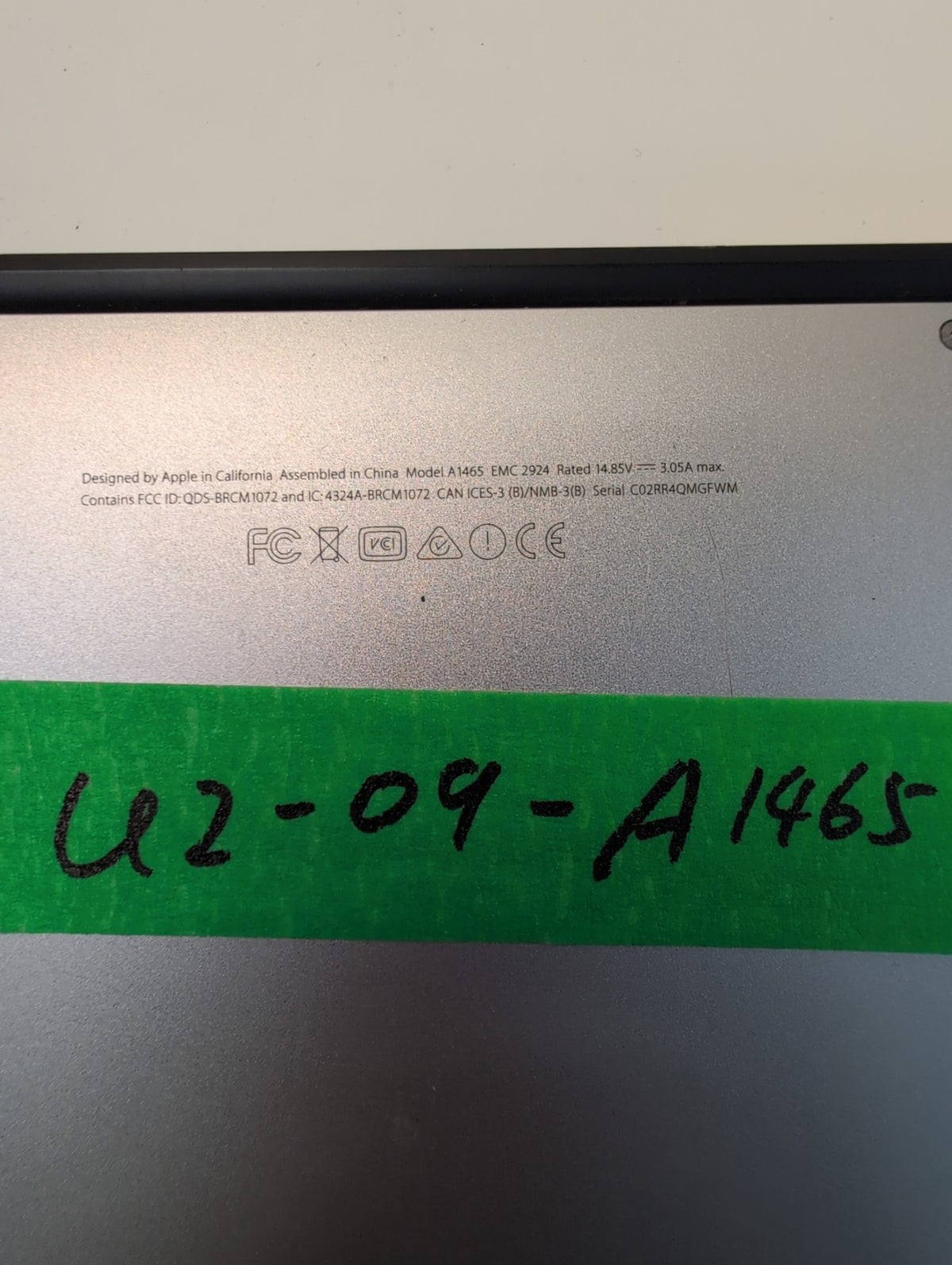 Apple MacBook Air A1465 11-inch 2015 1.6GHz Core i5 4GB 128GB SSD (NO AC) -