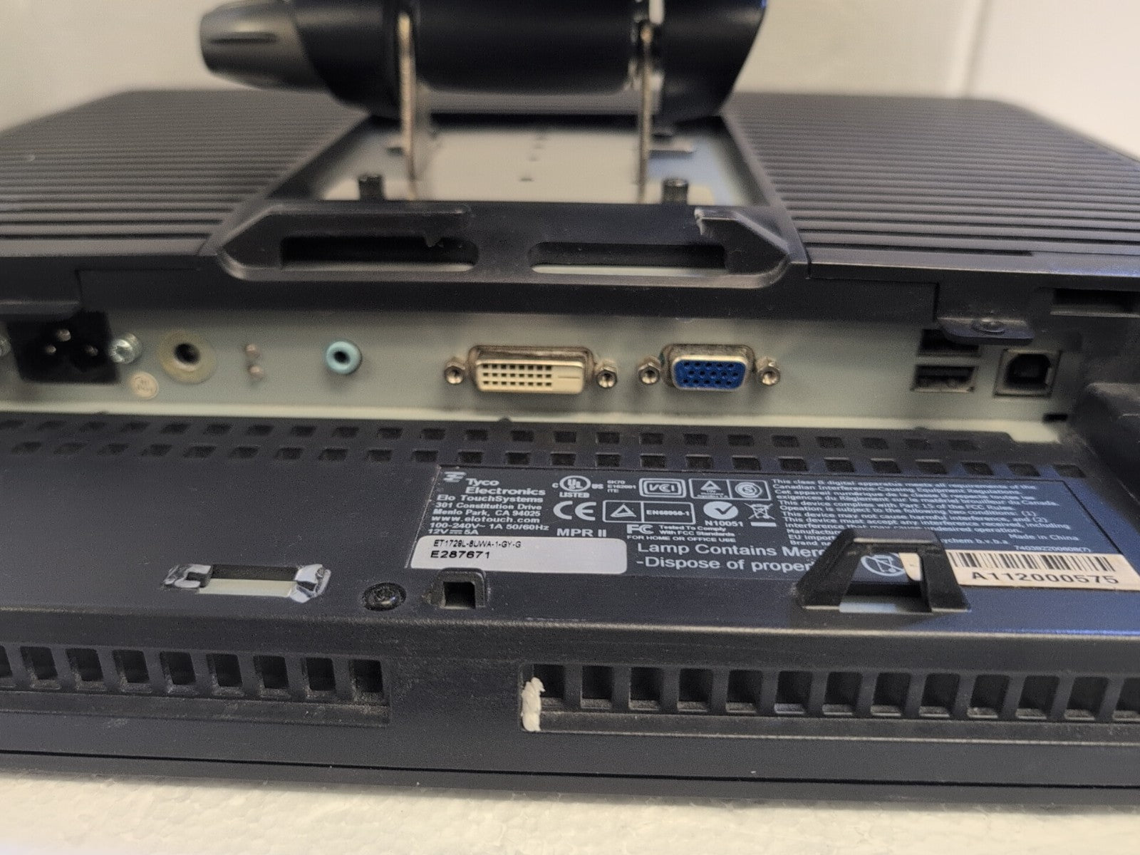 TYCO ELECTRONICS ELO Touchsystem ET1729L-8UWA  E28767 17" Touchscreen Monitor  -
