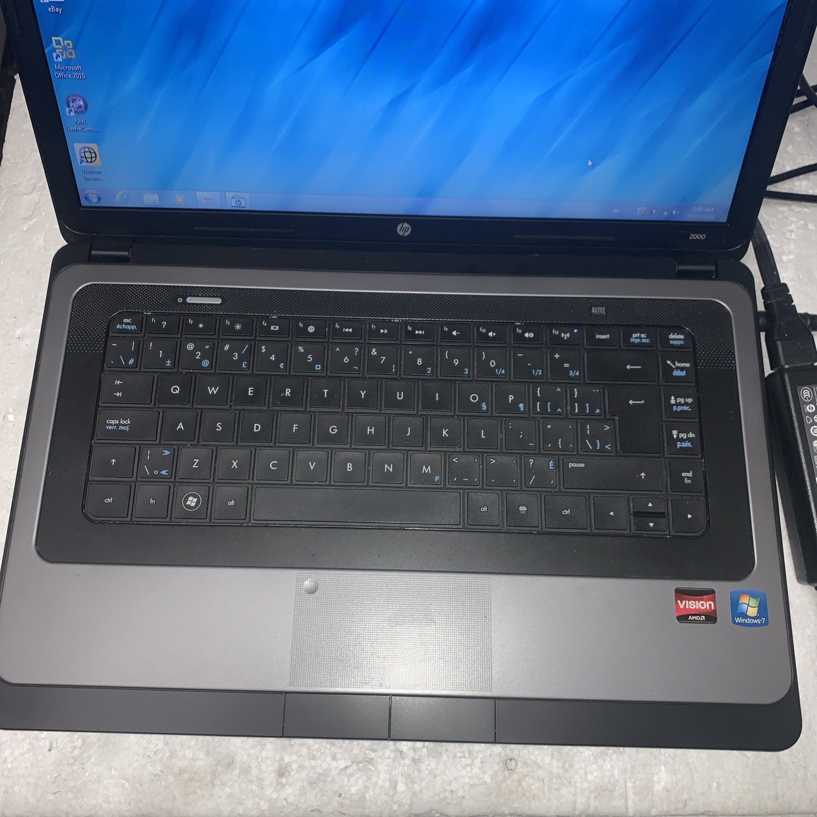 Grade A ~ HP 2000 AMD E-300 1300MHz 4GB RAM 320GB HD Windows 7 HOME (Original)