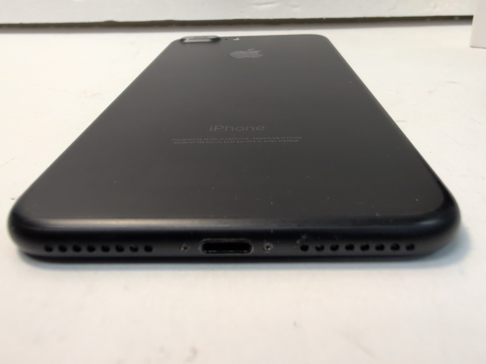 🔥 (GRADE A) Apple iPhone 7 Plus A1784 128GB Smartphone BLACK + BOX Unlocked -