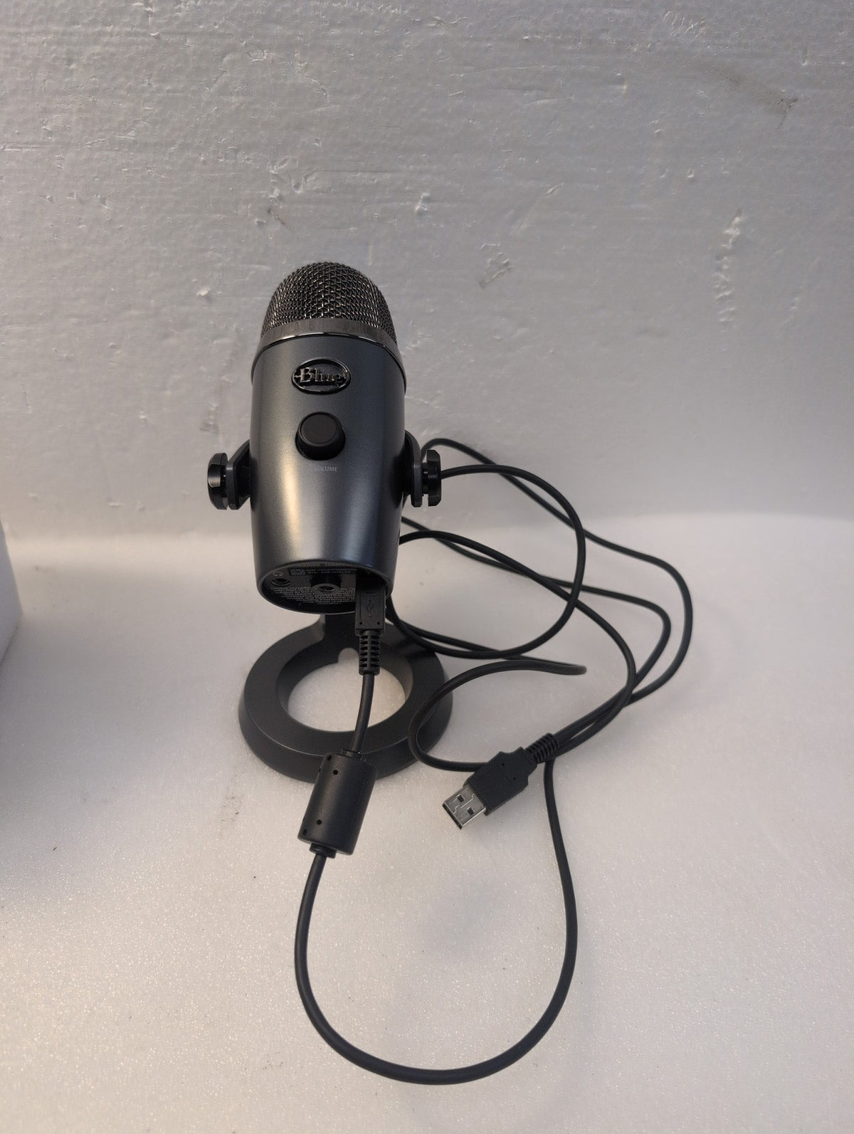 🎸 Blue Yeti USB Condenser Microphone A00098 Gunmetal Gray Multi-Pattern Tested