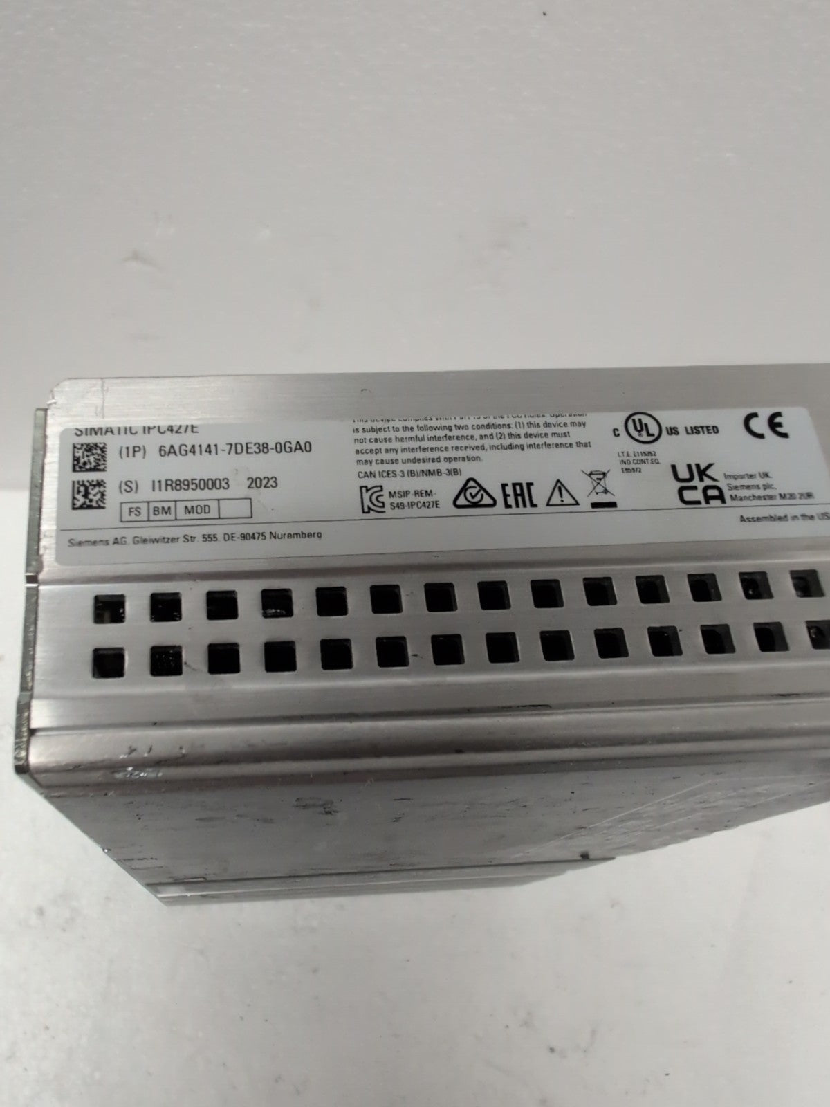 SIEMENS SIMATIC IPC427E MICROBOX 6AG4141-7DE38 XEON E3-1505L v5/16GB/480GB SSD -