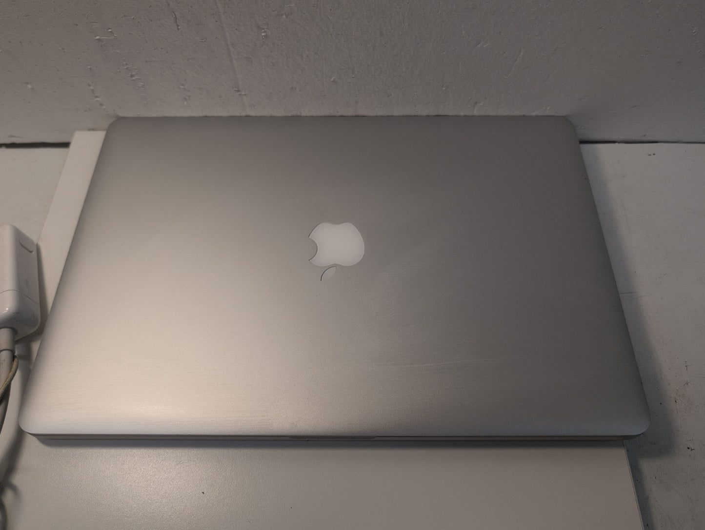 🔥(NICE) Apple MacBook Pro 2015 15" Retina/ i7-2.2GHz/16GB RAM/256GB SSD/12. 7 -