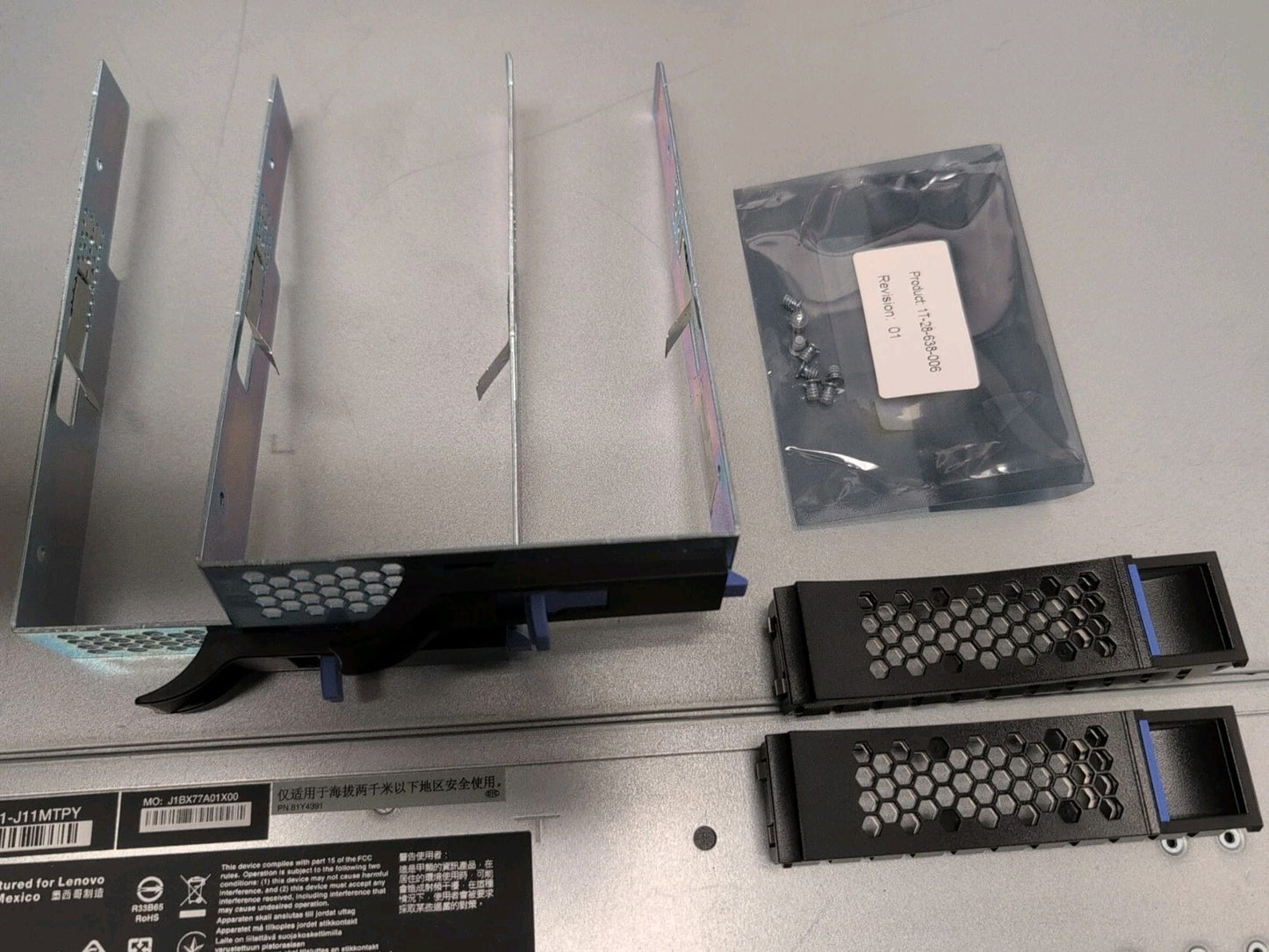 🔥 Lenovo System x 3250 M6 SFF 1U Server E3-1230 V5 3.0GHz/16GB/2x CADDY/NO HDD-