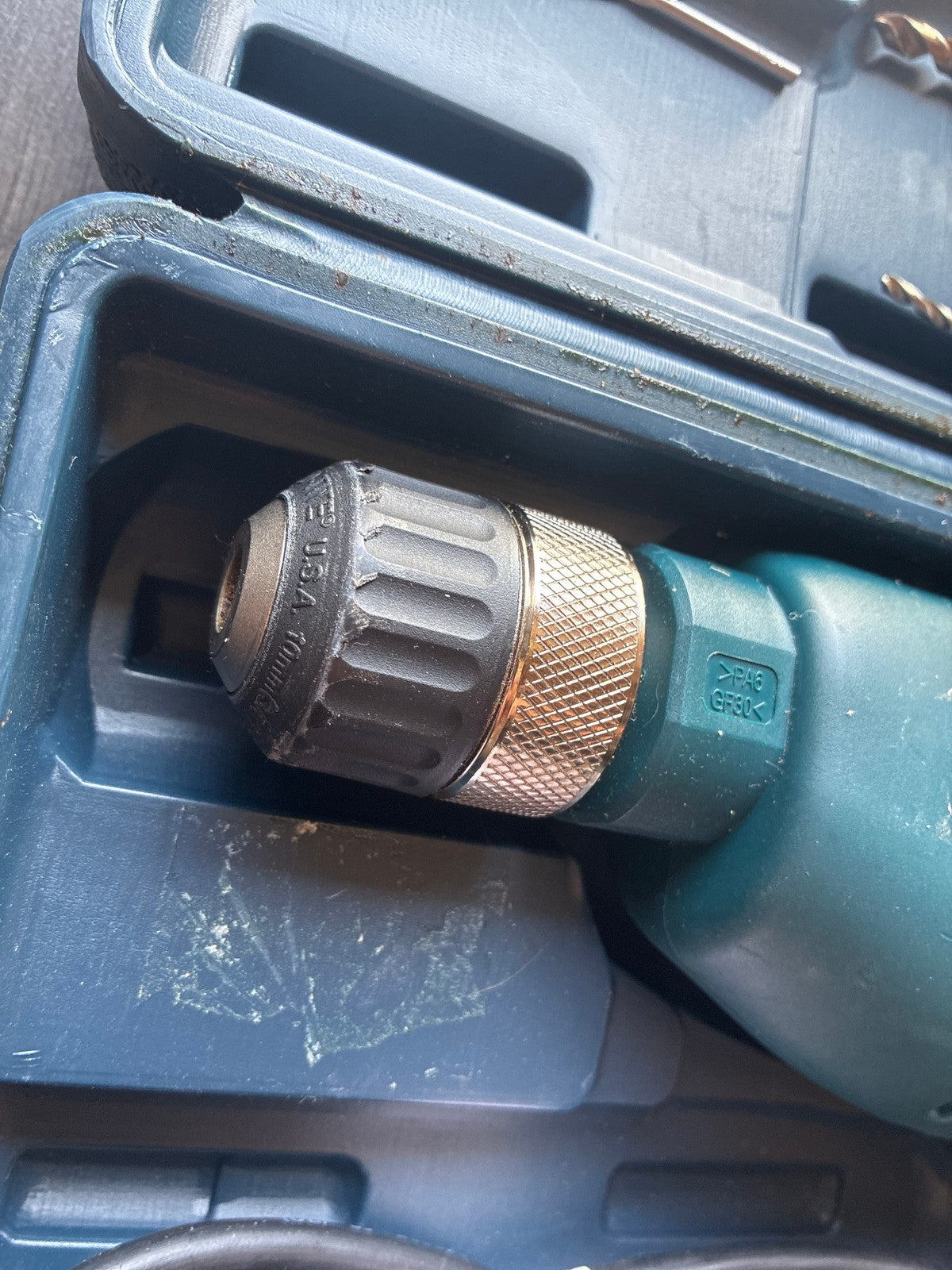 🔥 Bosch 1005VSR 3/8" Corded Drill 5.5 Amp with Case and Bits